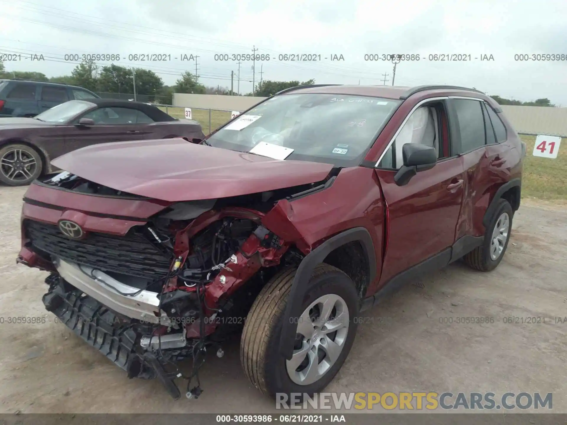 2 Photograph of a damaged car 2T3H1RFV9MW142498 TOYOTA RAV4 2021