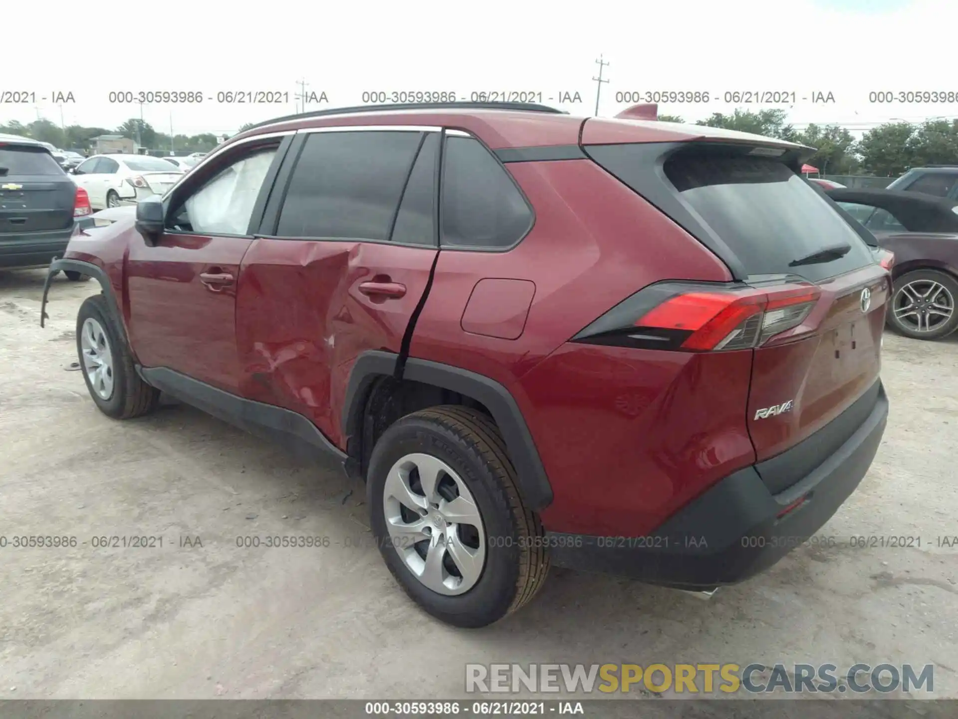 3 Photograph of a damaged car 2T3H1RFV9MW142498 TOYOTA RAV4 2021