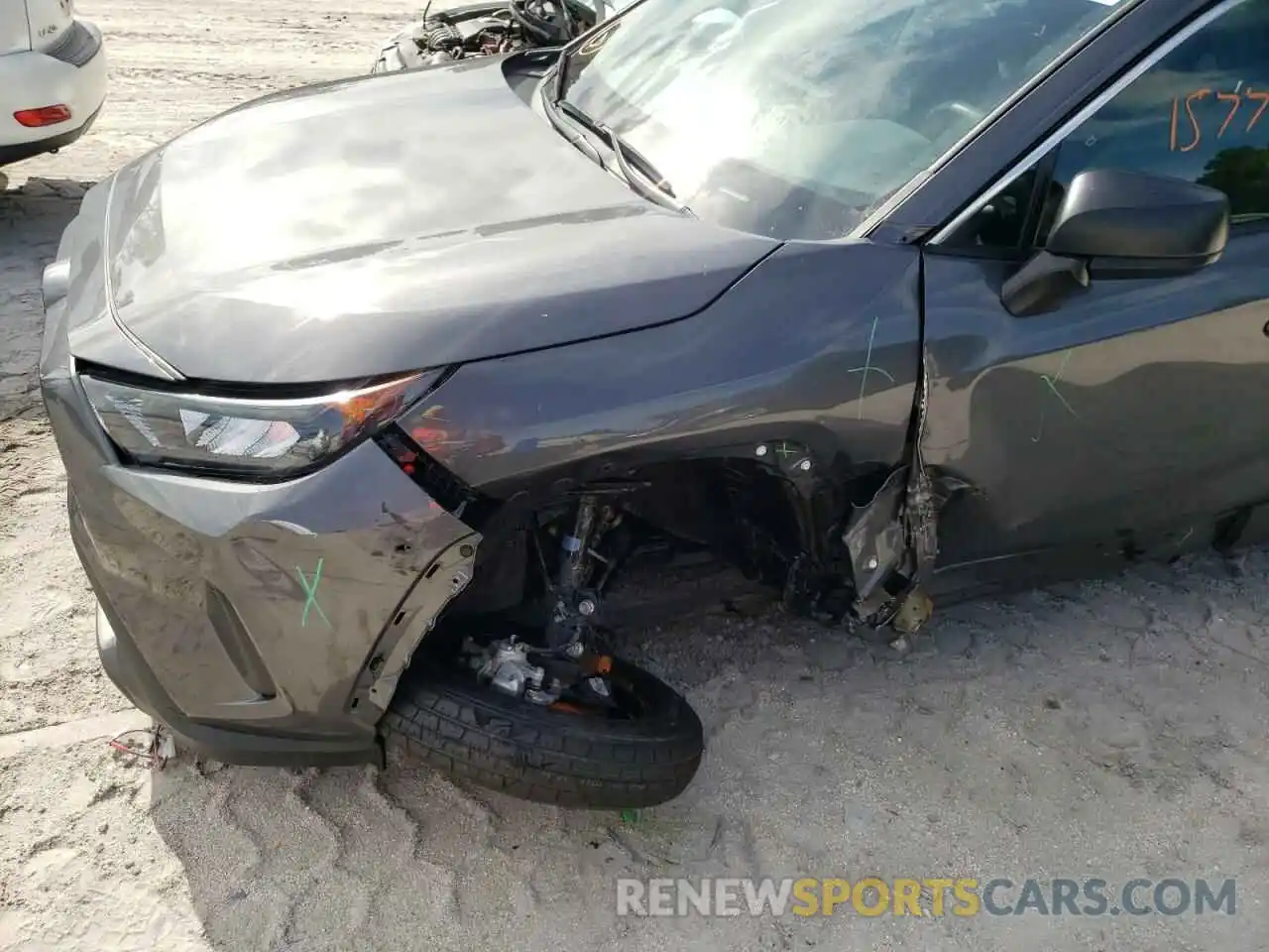 9 Photograph of a damaged car 2T3H1RFV9MW164808 TOYOTA RAV4 2021