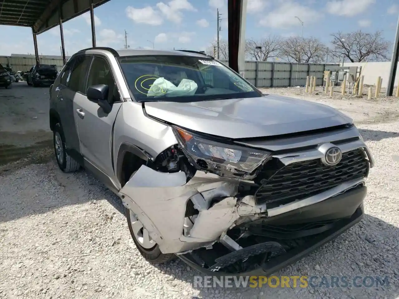 1 Photograph of a damaged car 2T3H1RFVXMC093510 TOYOTA RAV4 2021