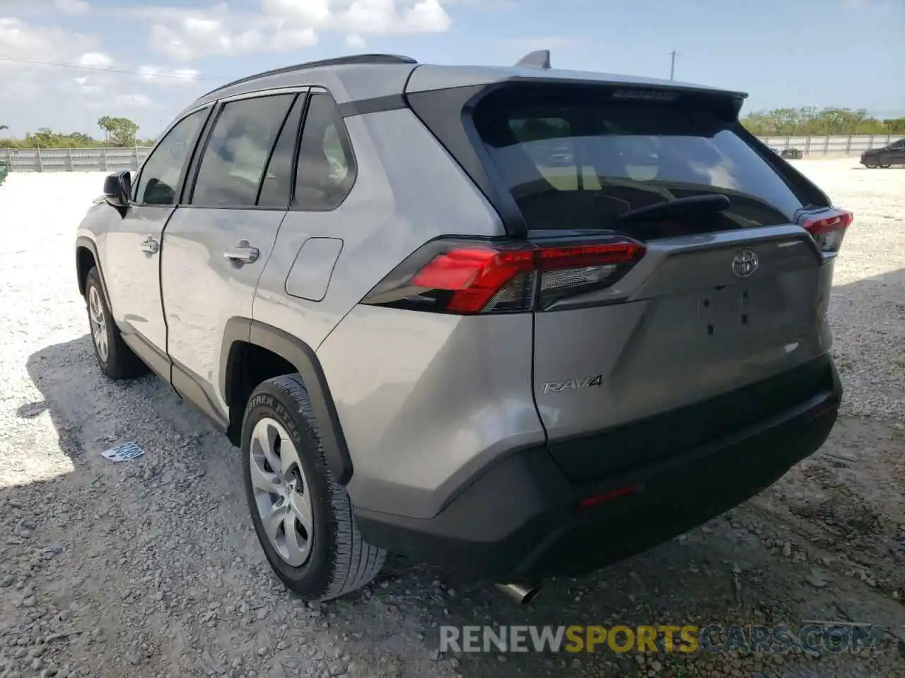 3 Photograph of a damaged car 2T3H1RFVXMC093510 TOYOTA RAV4 2021