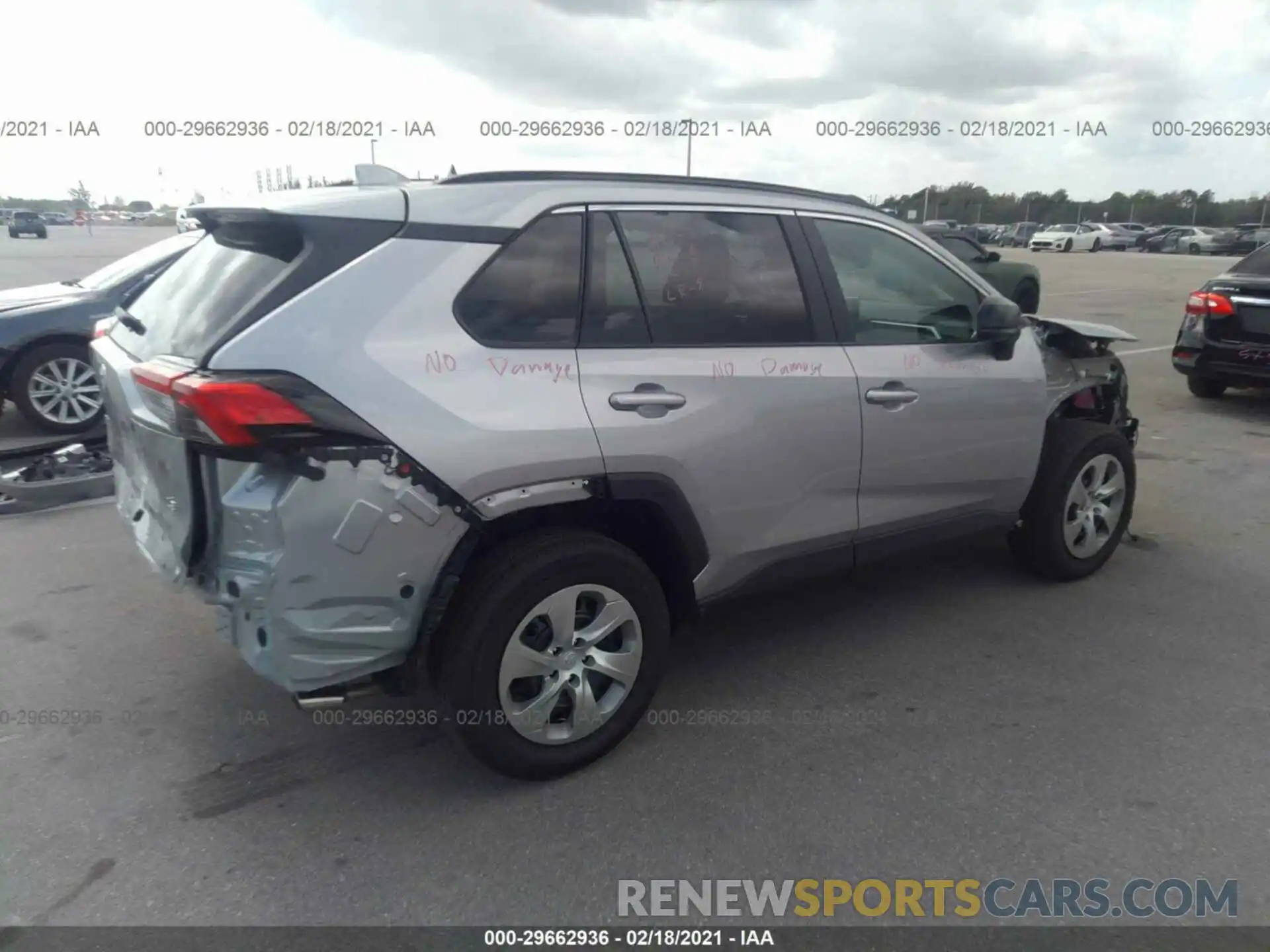 4 Photograph of a damaged car 2T3H1RFVXMC104795 TOYOTA RAV4 2021