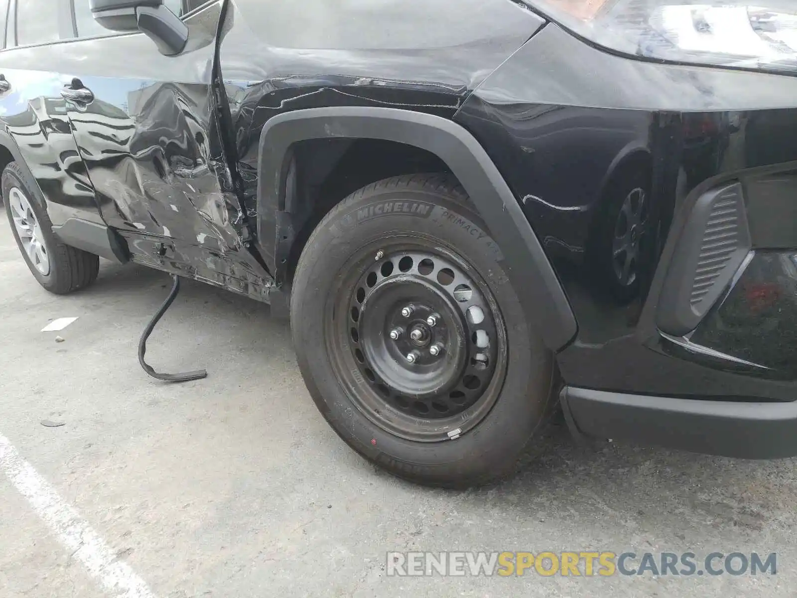 9 Photograph of a damaged car 2T3H1RFVXMC113514 TOYOTA RAV4 2021