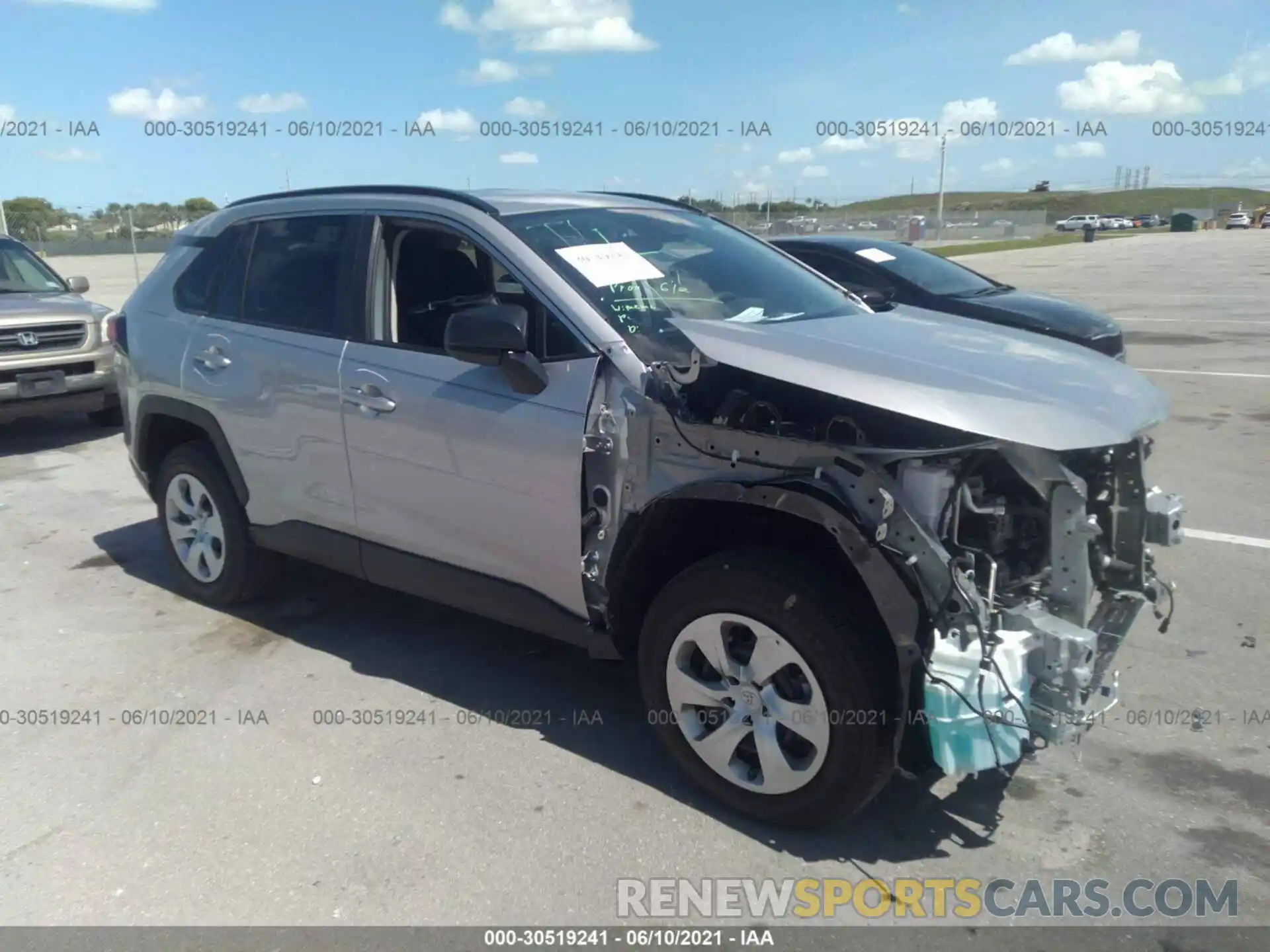 1 Photograph of a damaged car 2T3H1RFVXMC114467 TOYOTA RAV4 2021