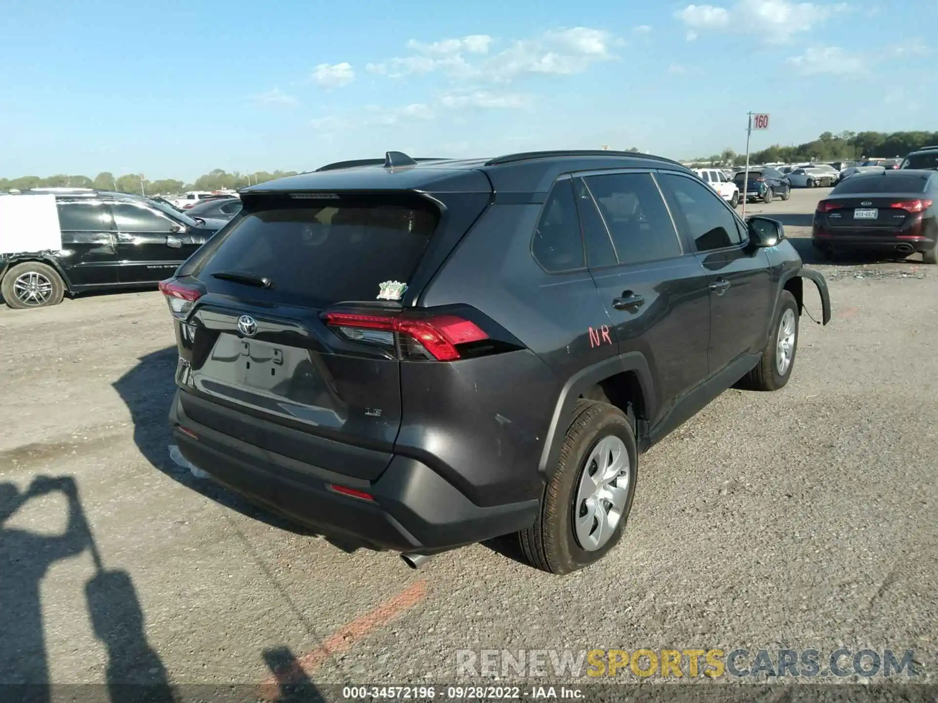 4 Photograph of a damaged car 2T3H1RFVXMC116011 TOYOTA RAV4 2021