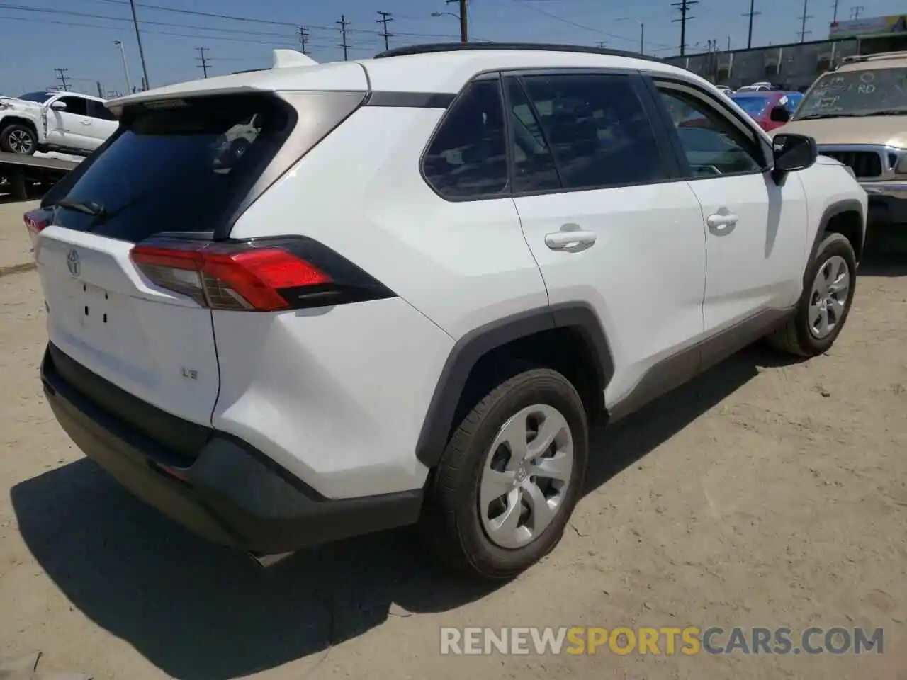 4 Photograph of a damaged car 2T3H1RFVXMC120978 TOYOTA RAV4 2021