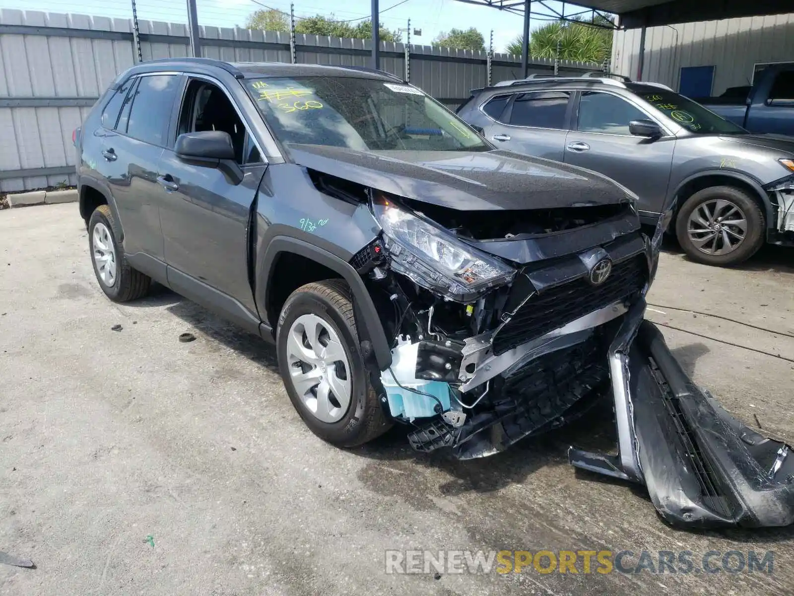 1 Photograph of a damaged car 2T3H1RFVXMC121564 TOYOTA RAV4 2021