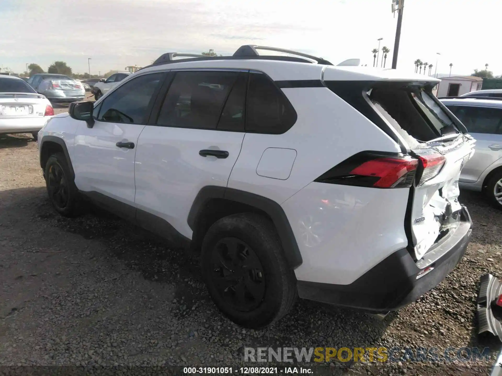 3 Фотография поврежденного автомобиля 2T3H1RFVXMC125405 TOYOTA RAV4 2021