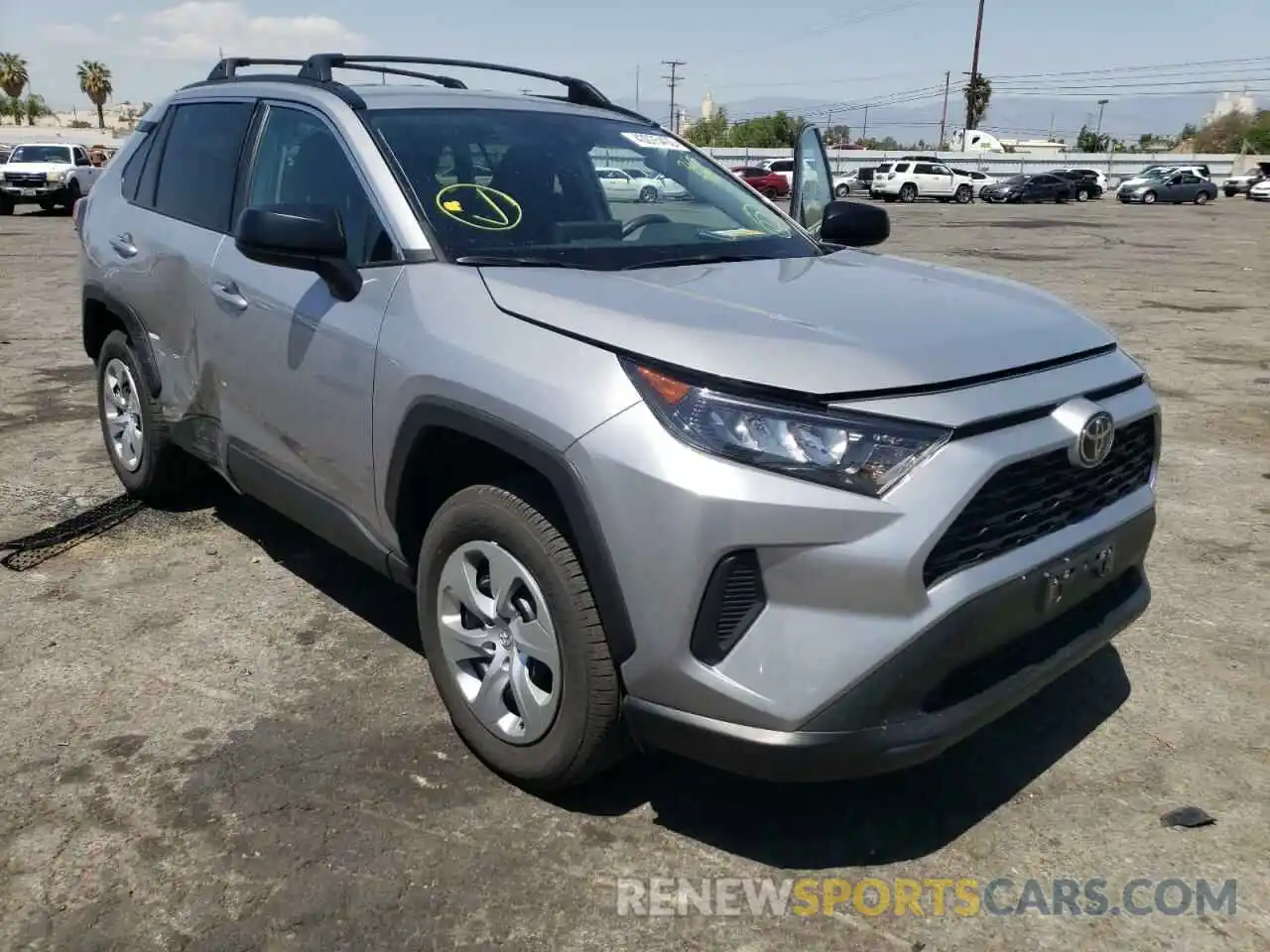 1 Photograph of a damaged car 2T3H1RFVXMC145914 TOYOTA RAV4 2021