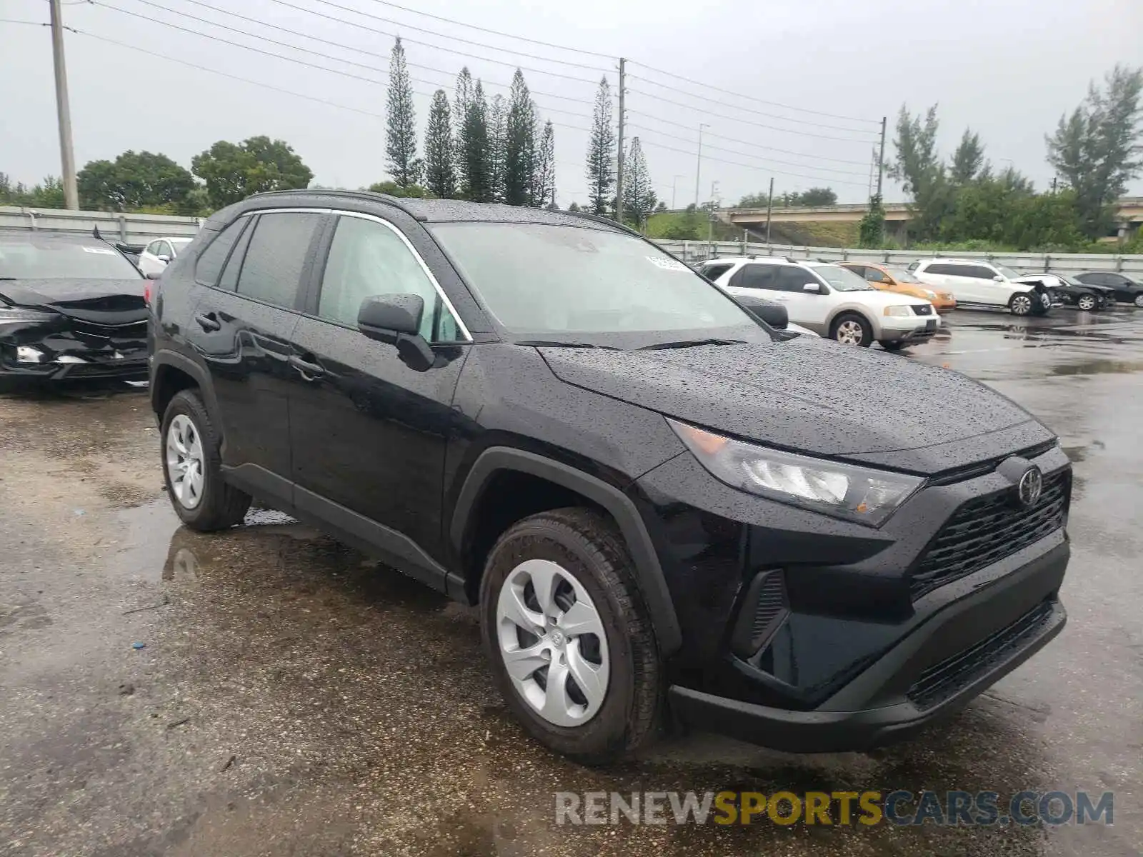 1 Photograph of a damaged car 2T3H1RFVXMC155522 TOYOTA RAV4 2021