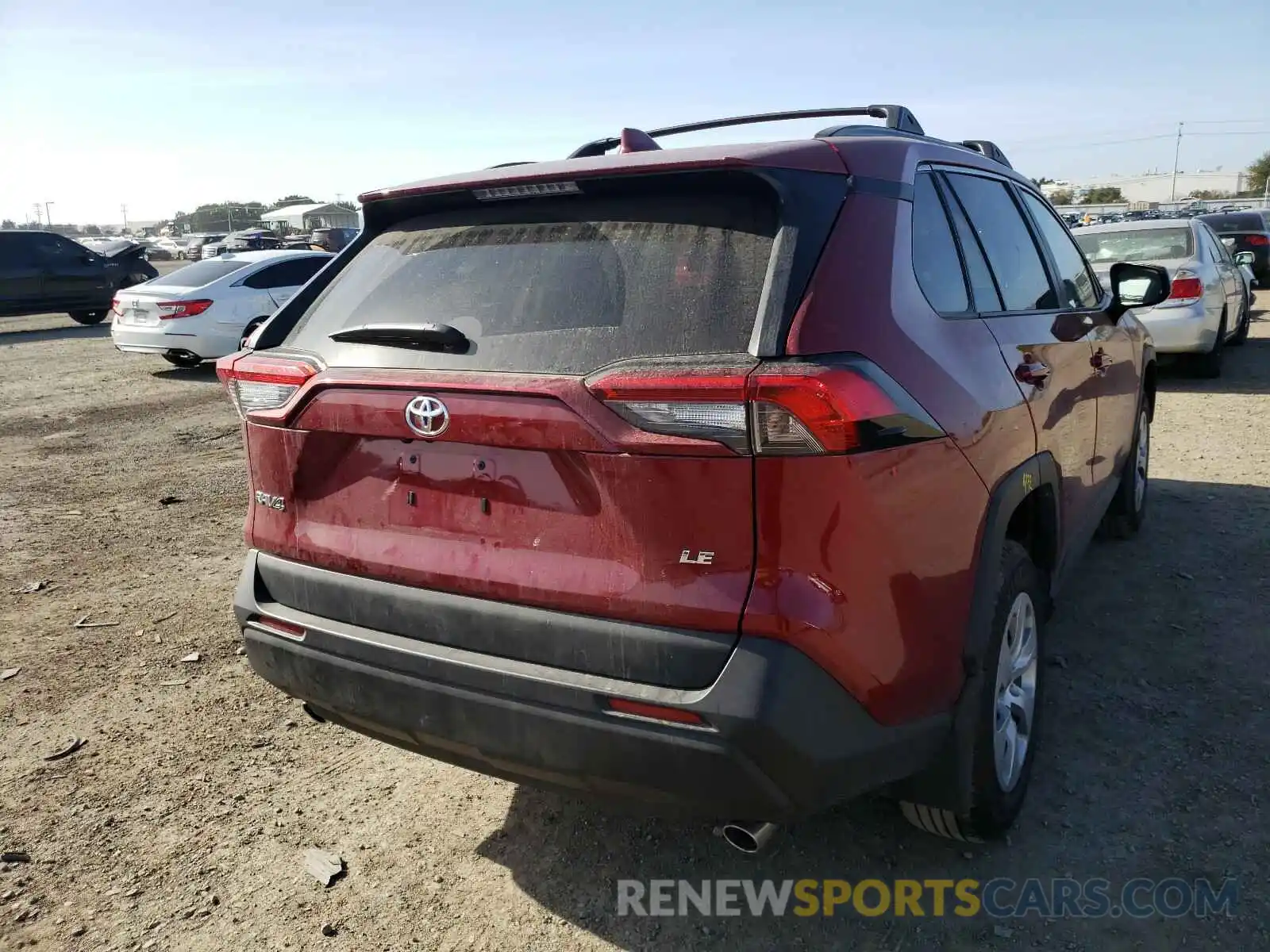 4 Photograph of a damaged car 2T3H1RFVXMW110644 TOYOTA RAV4 2021