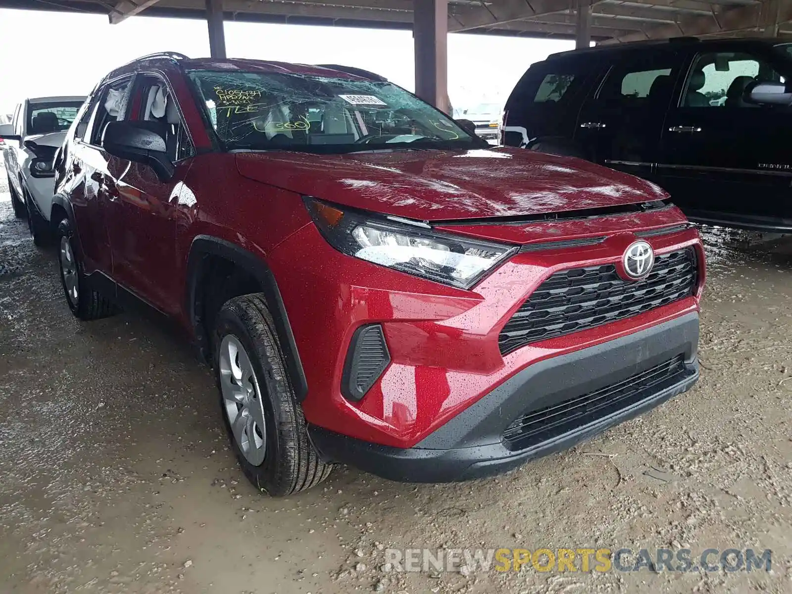 1 Photograph of a damaged car 2T3H1RFVXMW139142 TOYOTA RAV4 2021