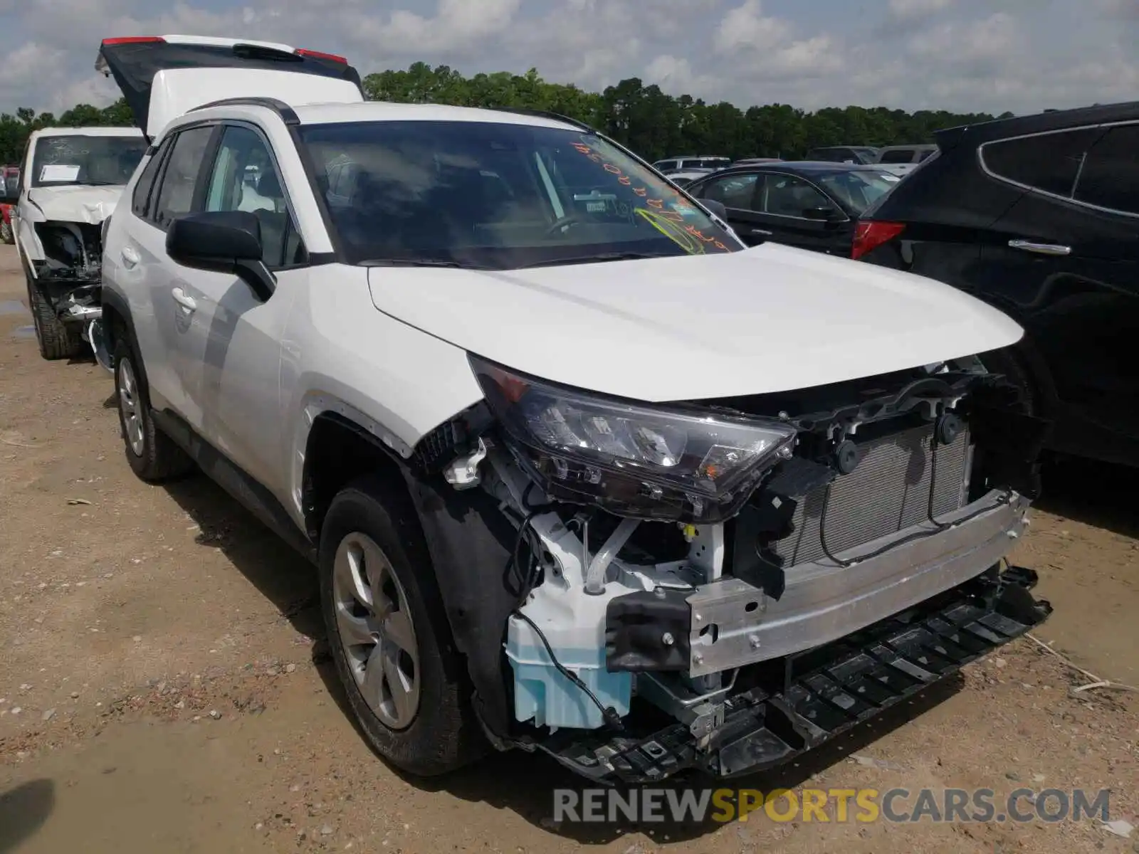 1 Photograph of a damaged car 2T3H1RFVXMW142462 TOYOTA RAV4 2021