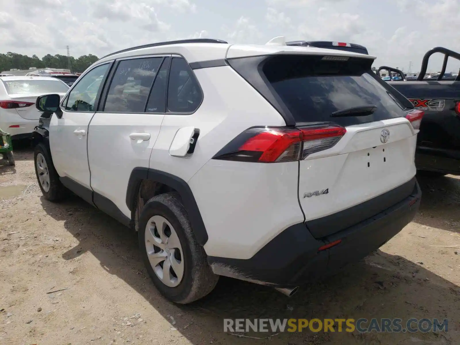 3 Фотография поврежденного автомобиля 2T3H1RFVXMW142462 TOYOTA RAV4 2021