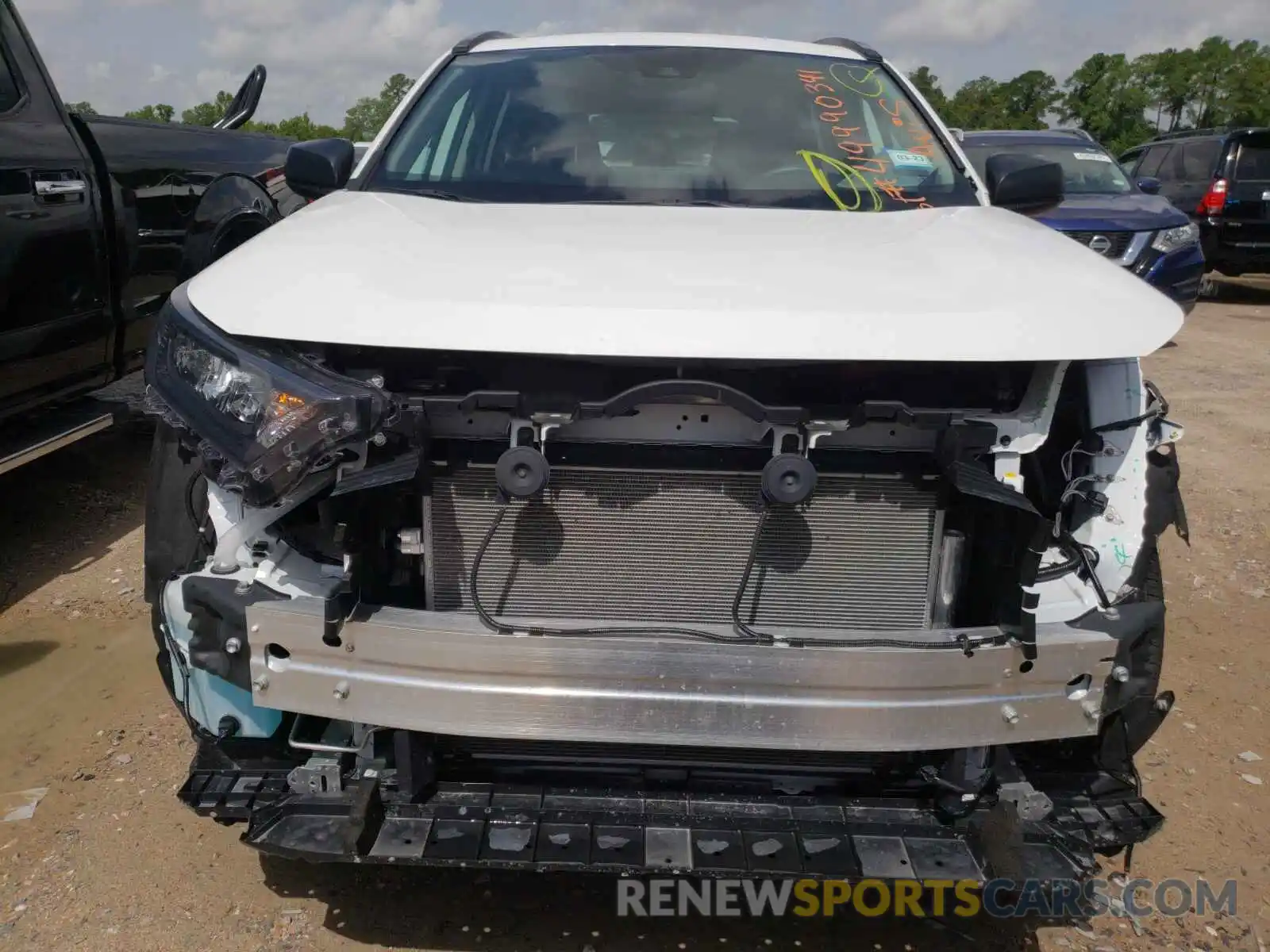 9 Photograph of a damaged car 2T3H1RFVXMW142462 TOYOTA RAV4 2021