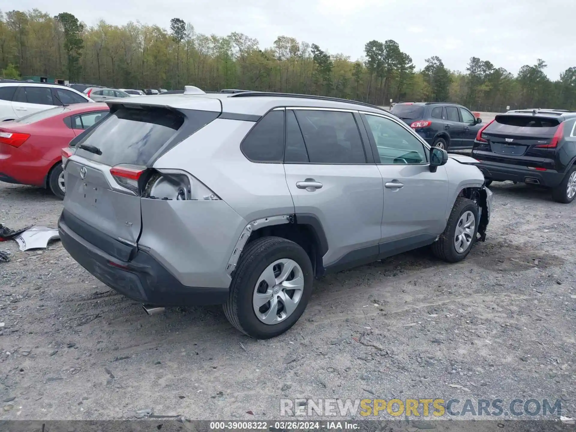 4 Photograph of a damaged car 2T3H1RFVXMW143157 TOYOTA RAV4 2021