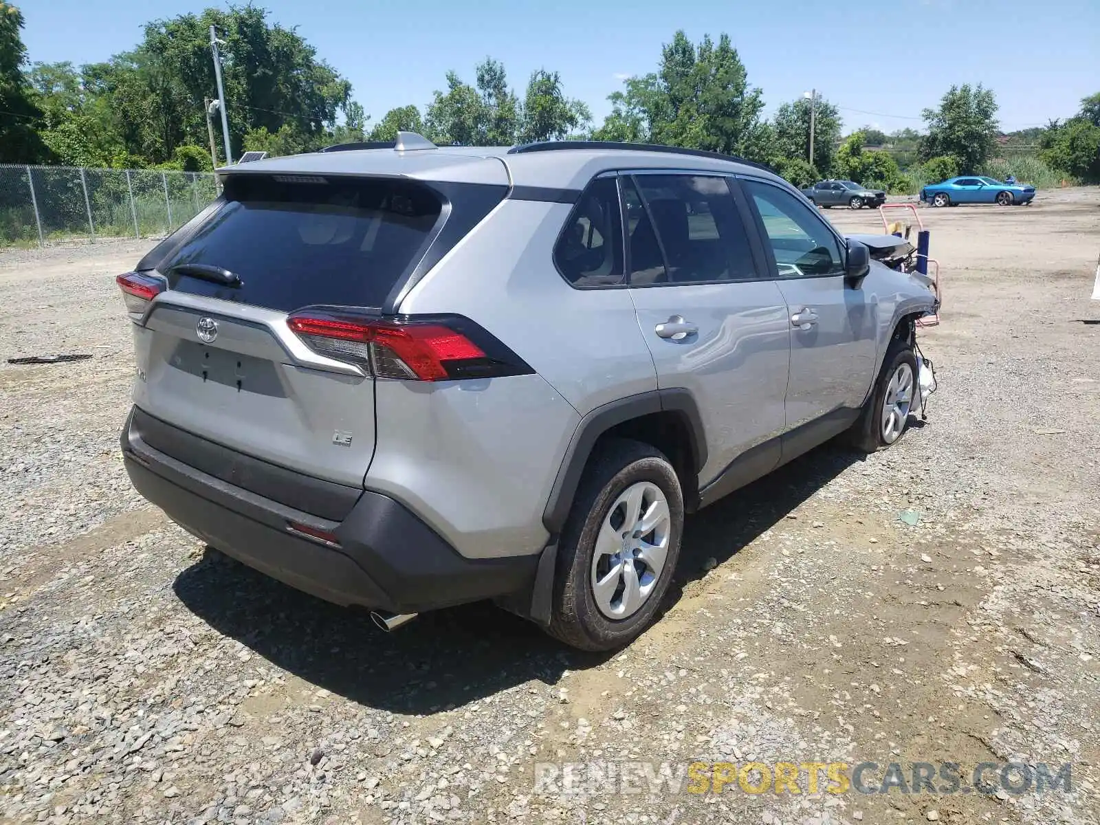 4 Photograph of a damaged car 2T3H1RFVXMW147869 TOYOTA RAV4 2021