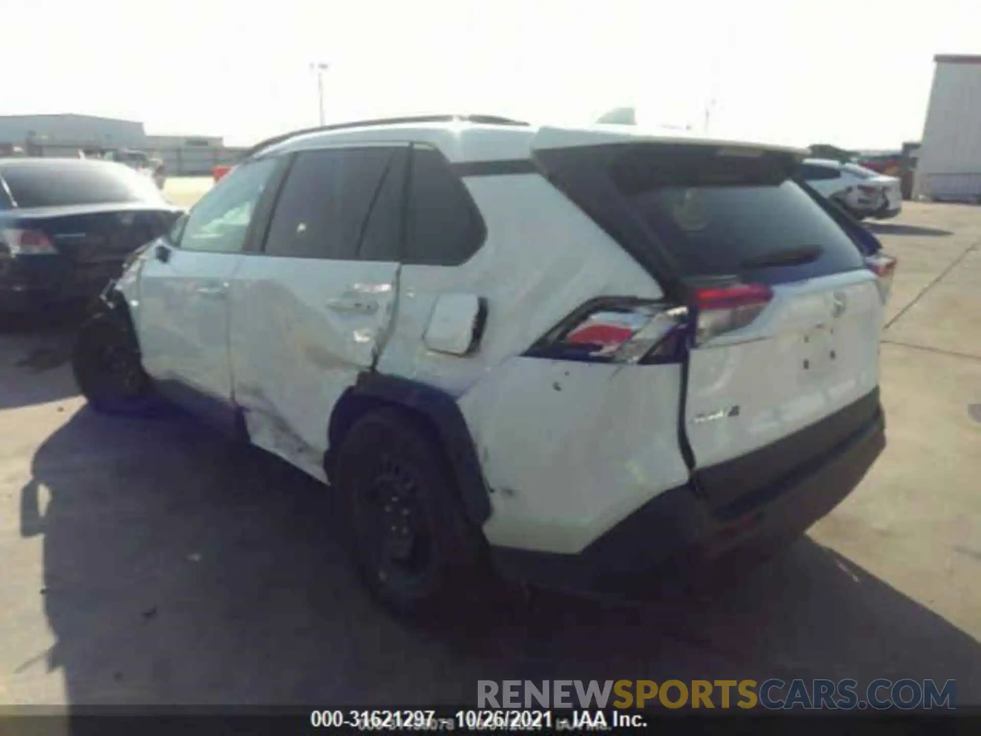 3 Photograph of a damaged car 2T3H1RFVXMW151128 TOYOTA RAV4 2021