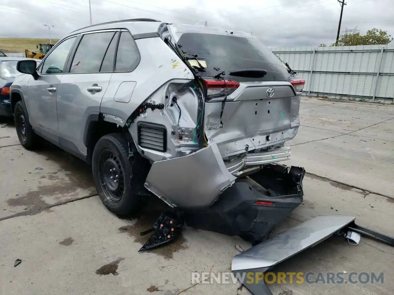 3 Photograph of a damaged car 2T3H1RFVXMW160220 TOYOTA RAV4 2021