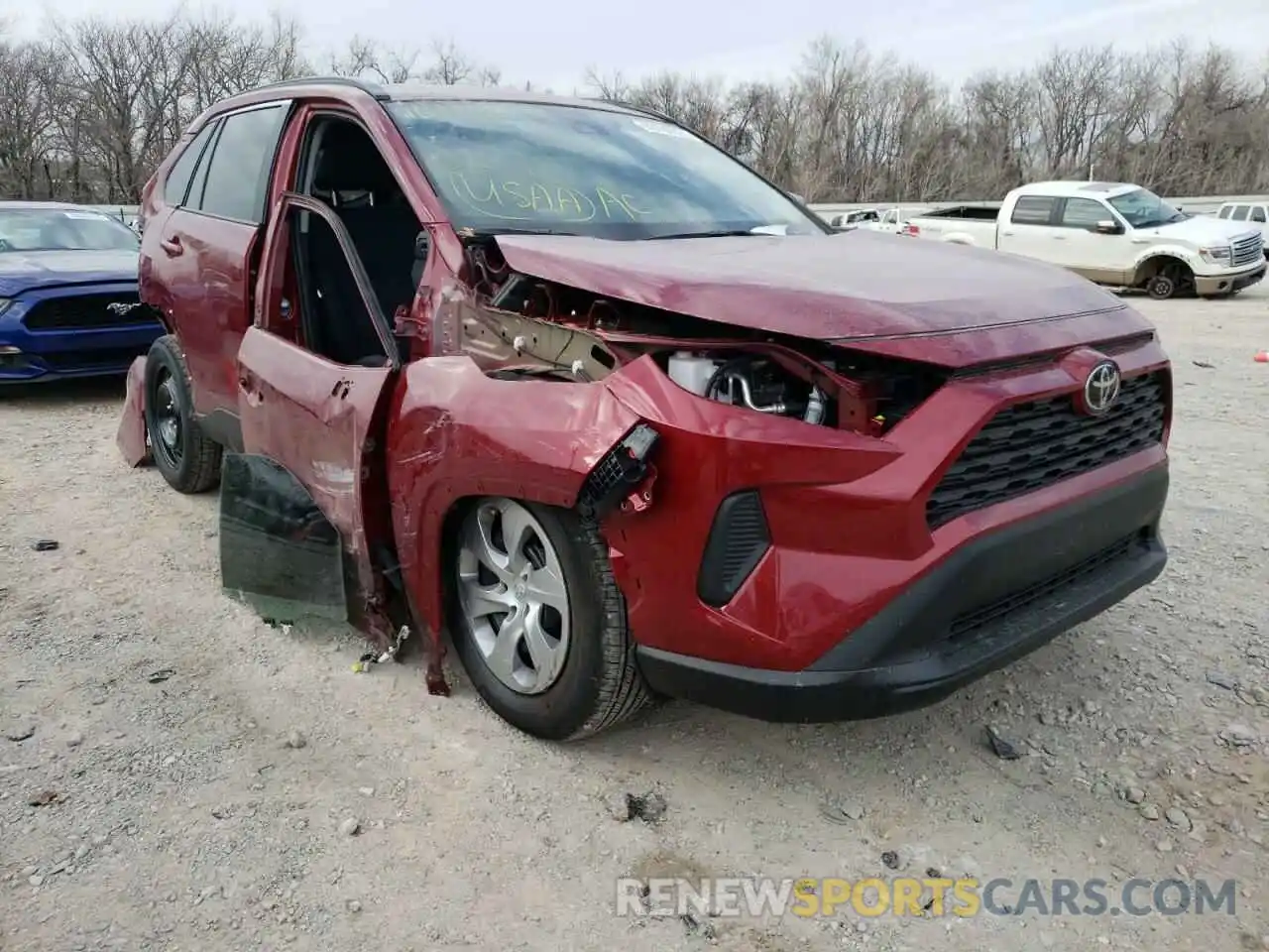 1 Photograph of a damaged car 2T3H1RFVXMW162100 TOYOTA RAV4 2021