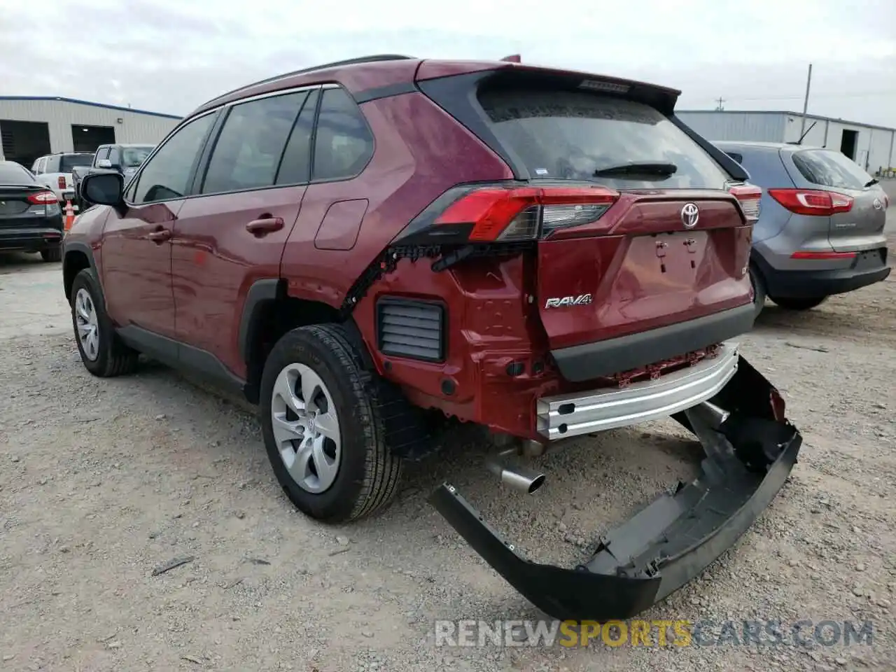 3 Фотография поврежденного автомобиля 2T3H1RFVXMW162100 TOYOTA RAV4 2021