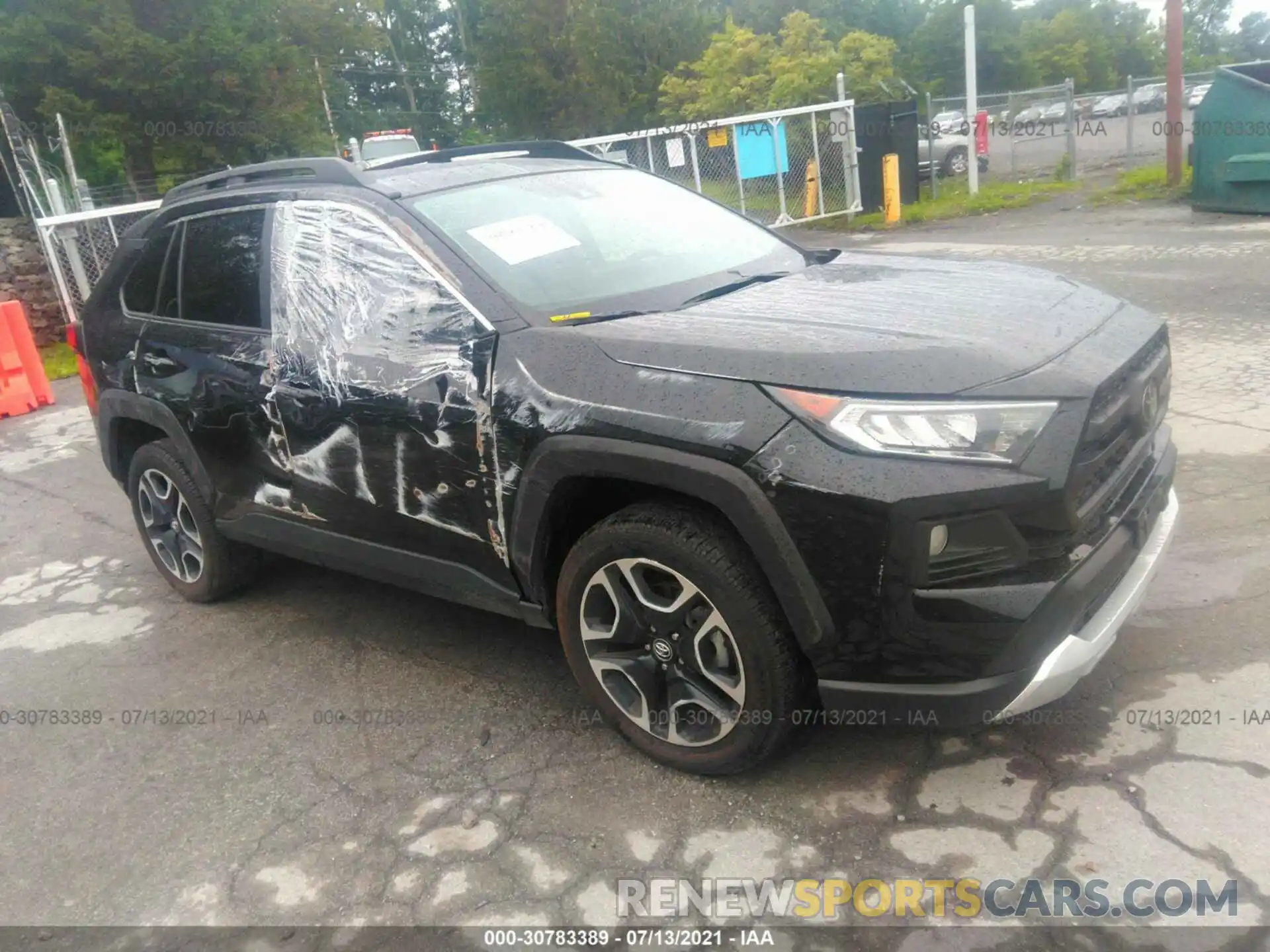 1 Photograph of a damaged car 2T3J1RFV0MW149714 TOYOTA RAV4 2021