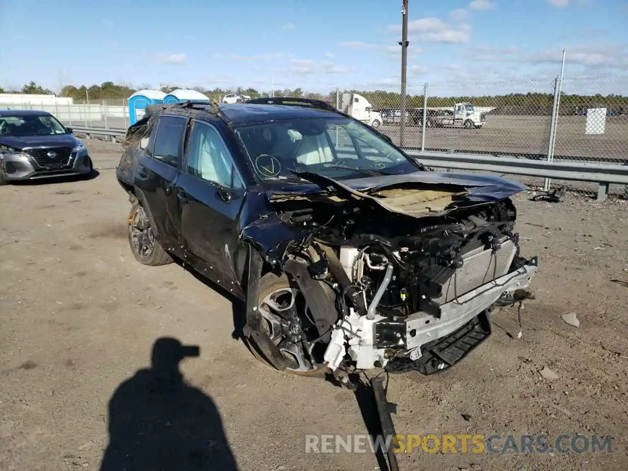 1 Photograph of a damaged car 2T3J1RFV0MW162186 TOYOTA RAV4 2021