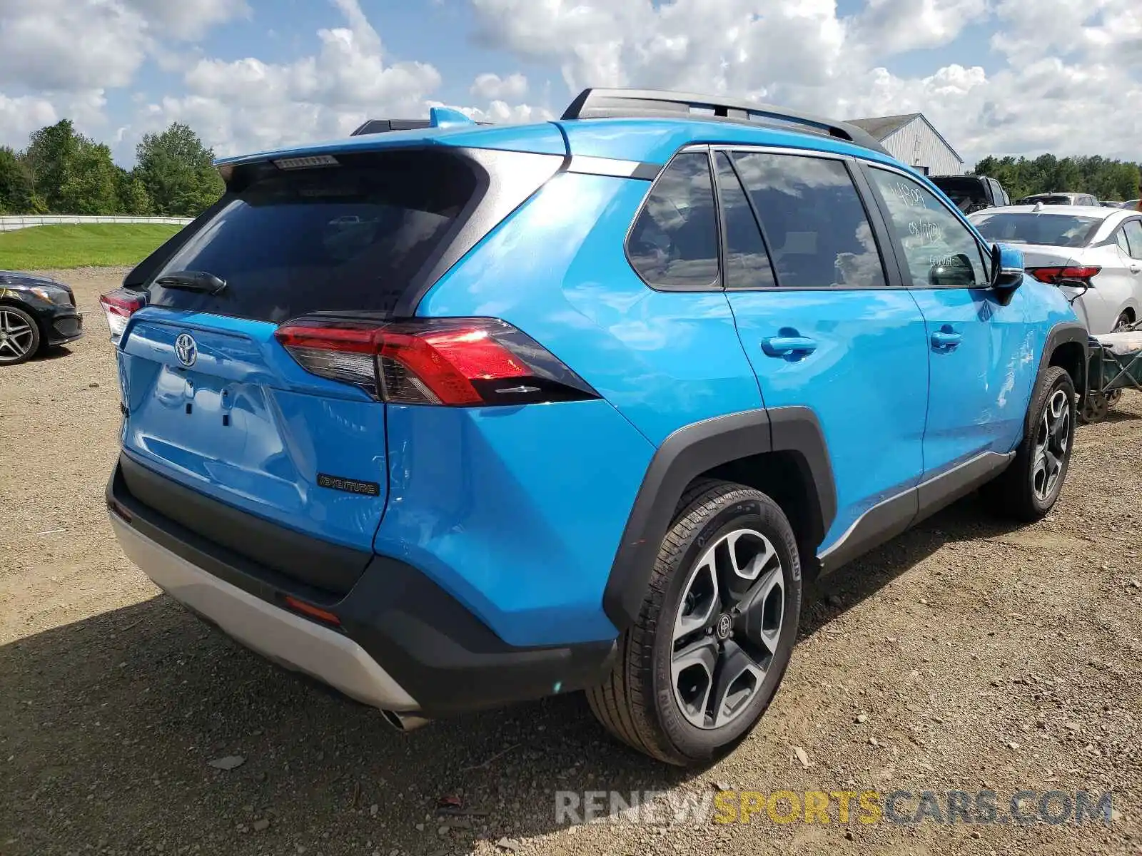 4 Photograph of a damaged car 2T3J1RFV0MW223228 TOYOTA RAV4 2021