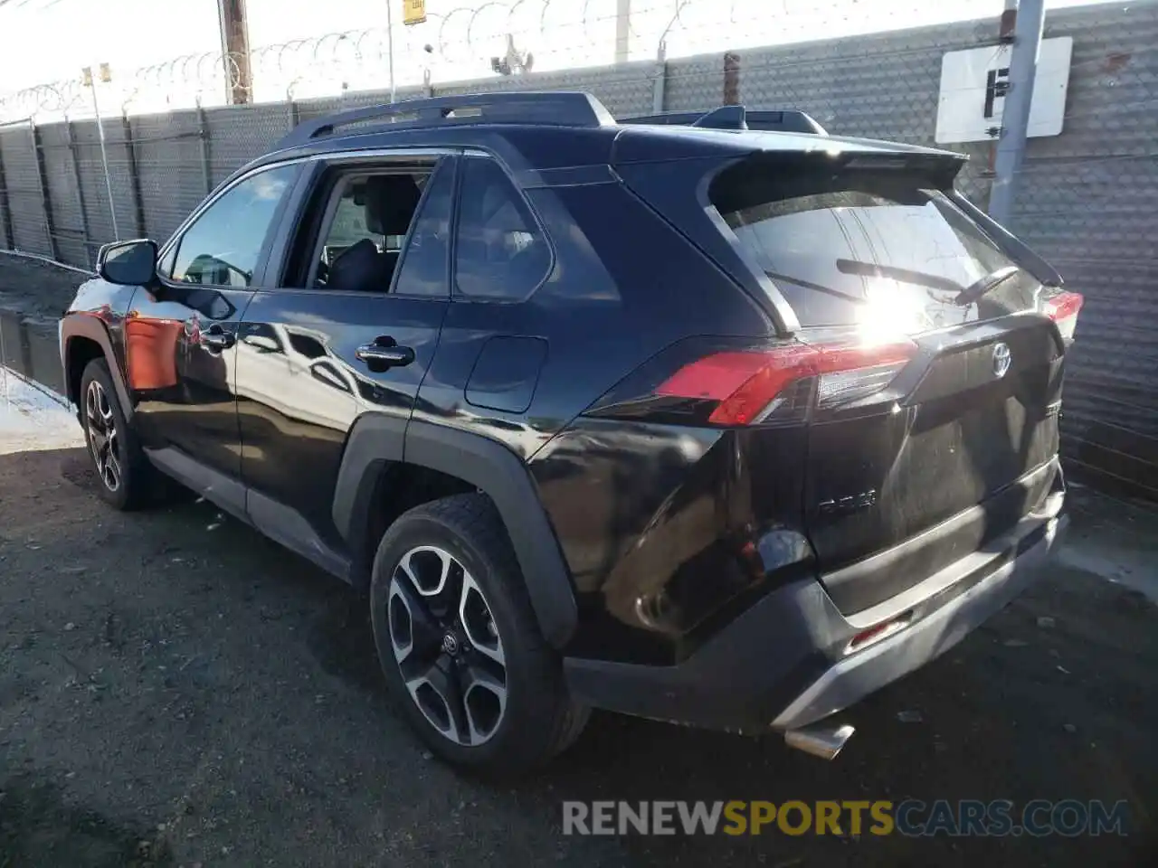 3 Photograph of a damaged car 2T3J1RFV3MW160674 TOYOTA RAV4 2021