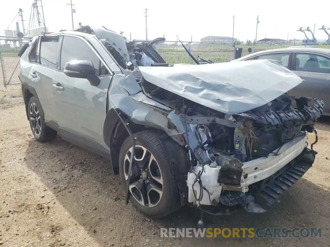 1 Photograph of a damaged car 2T3J1RFV3MW173084 TOYOTA RAV4 2021