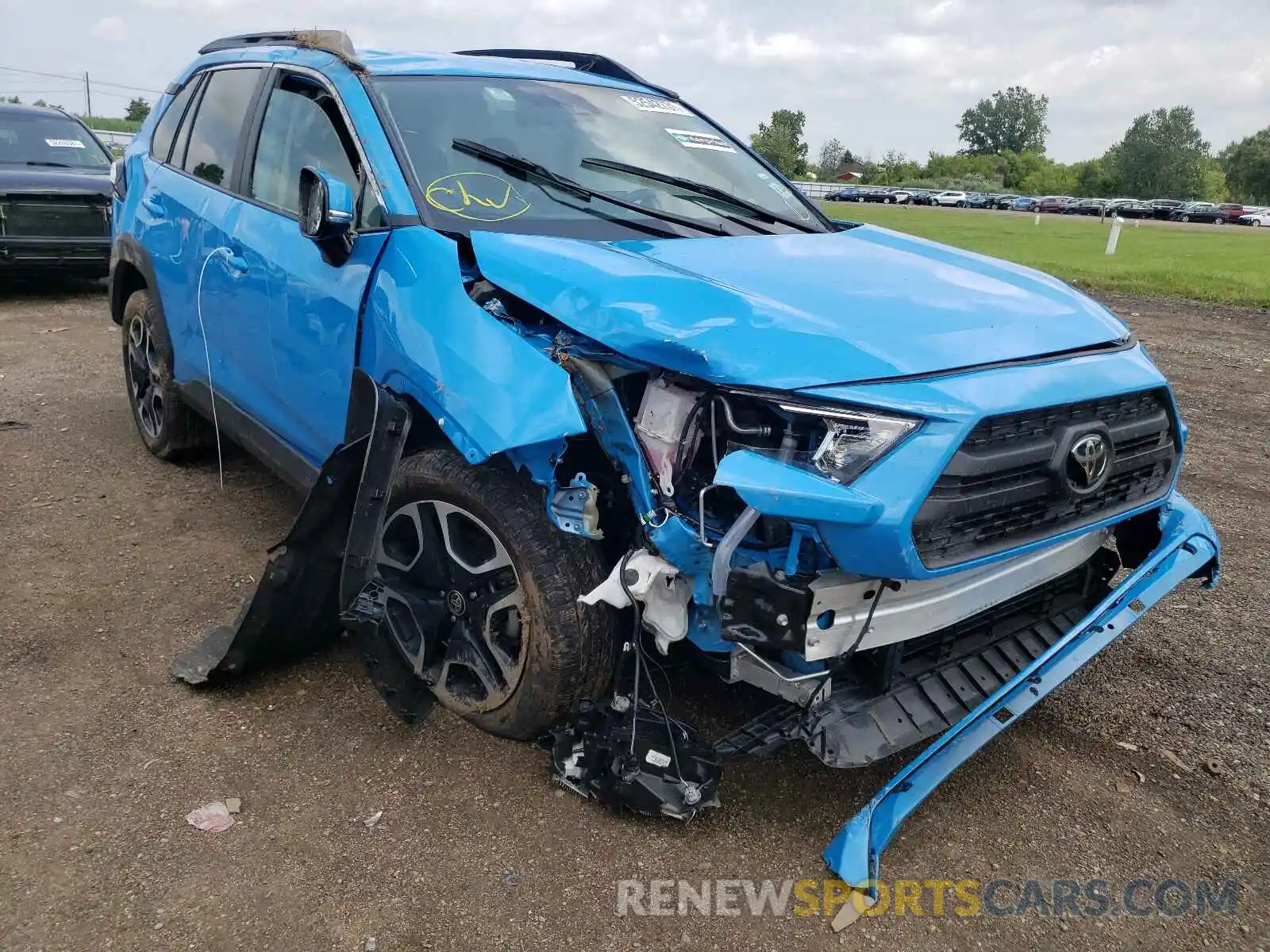 9 Photograph of a damaged car 2T3J1RFV3MW180701 TOYOTA RAV4 2021