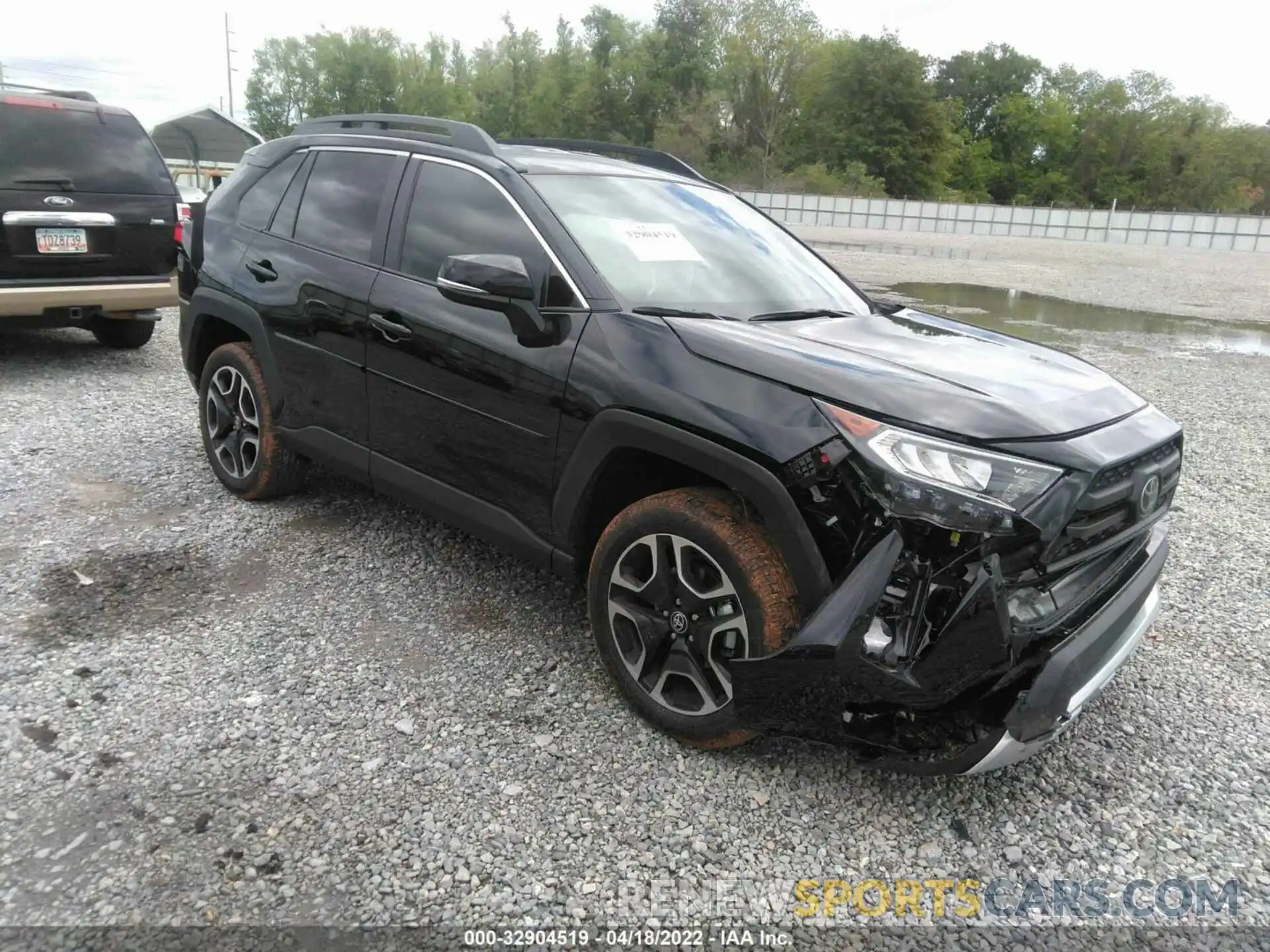 1 Photograph of a damaged car 2T3J1RFV3MW248320 TOYOTA RAV4 2021