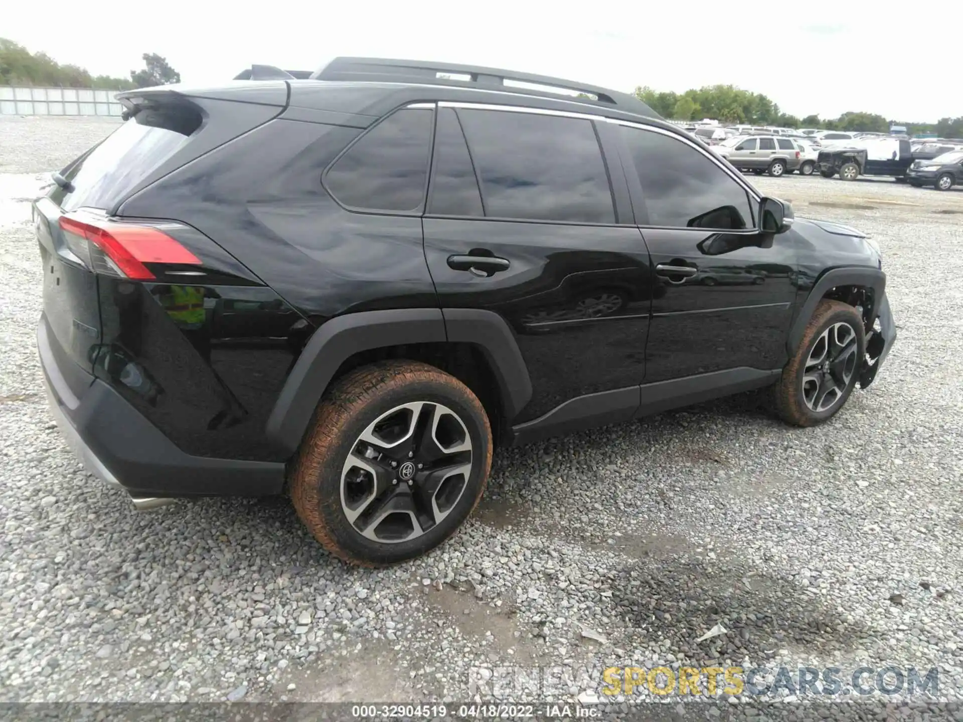 4 Photograph of a damaged car 2T3J1RFV3MW248320 TOYOTA RAV4 2021