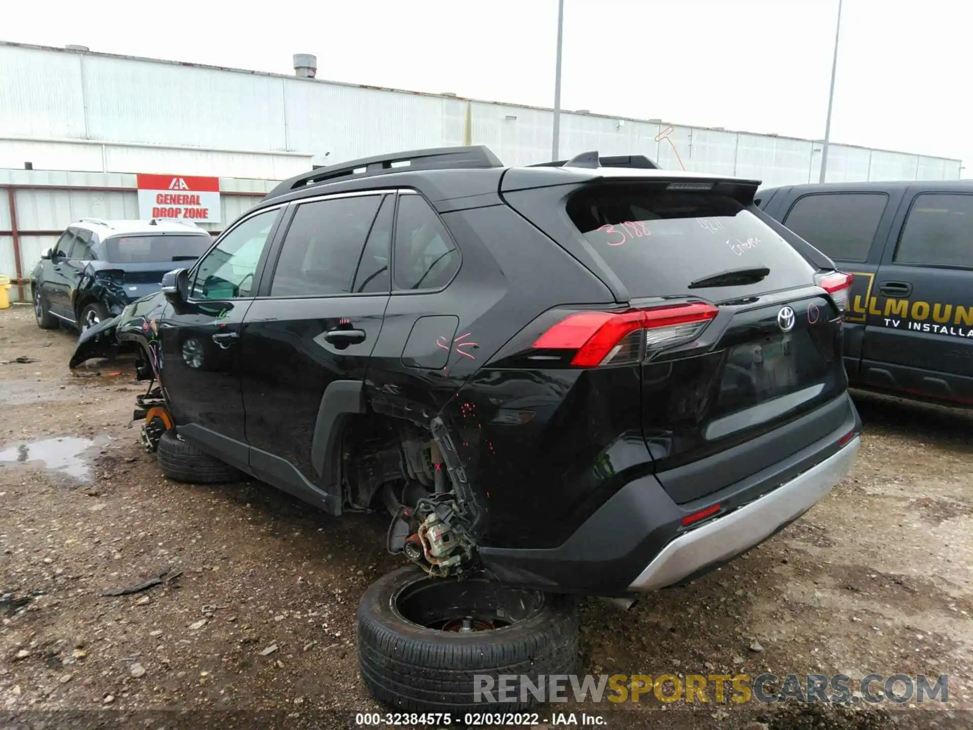 3 Photograph of a damaged car 2T3J1RFV4MW161512 TOYOTA RAV4 2021