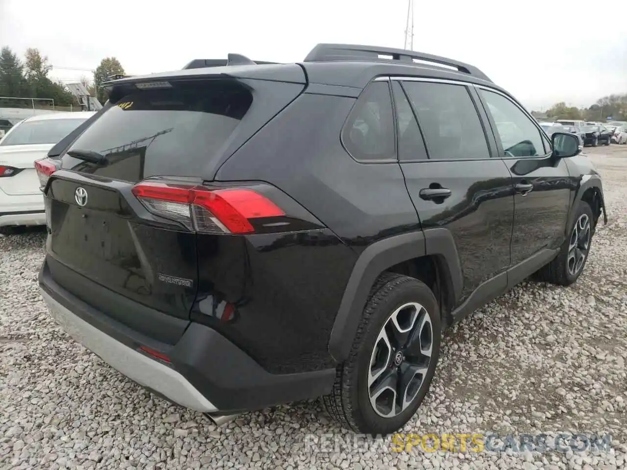 4 Photograph of a damaged car 2T3J1RFV5MW172857 TOYOTA RAV4 2021