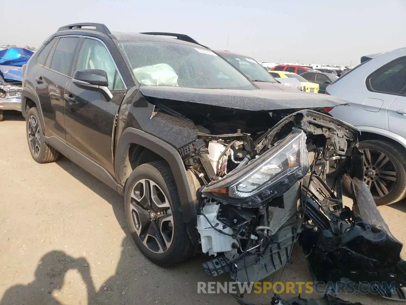 1 Photograph of a damaged car 2T3J1RFV6MW157400 TOYOTA RAV4 2021