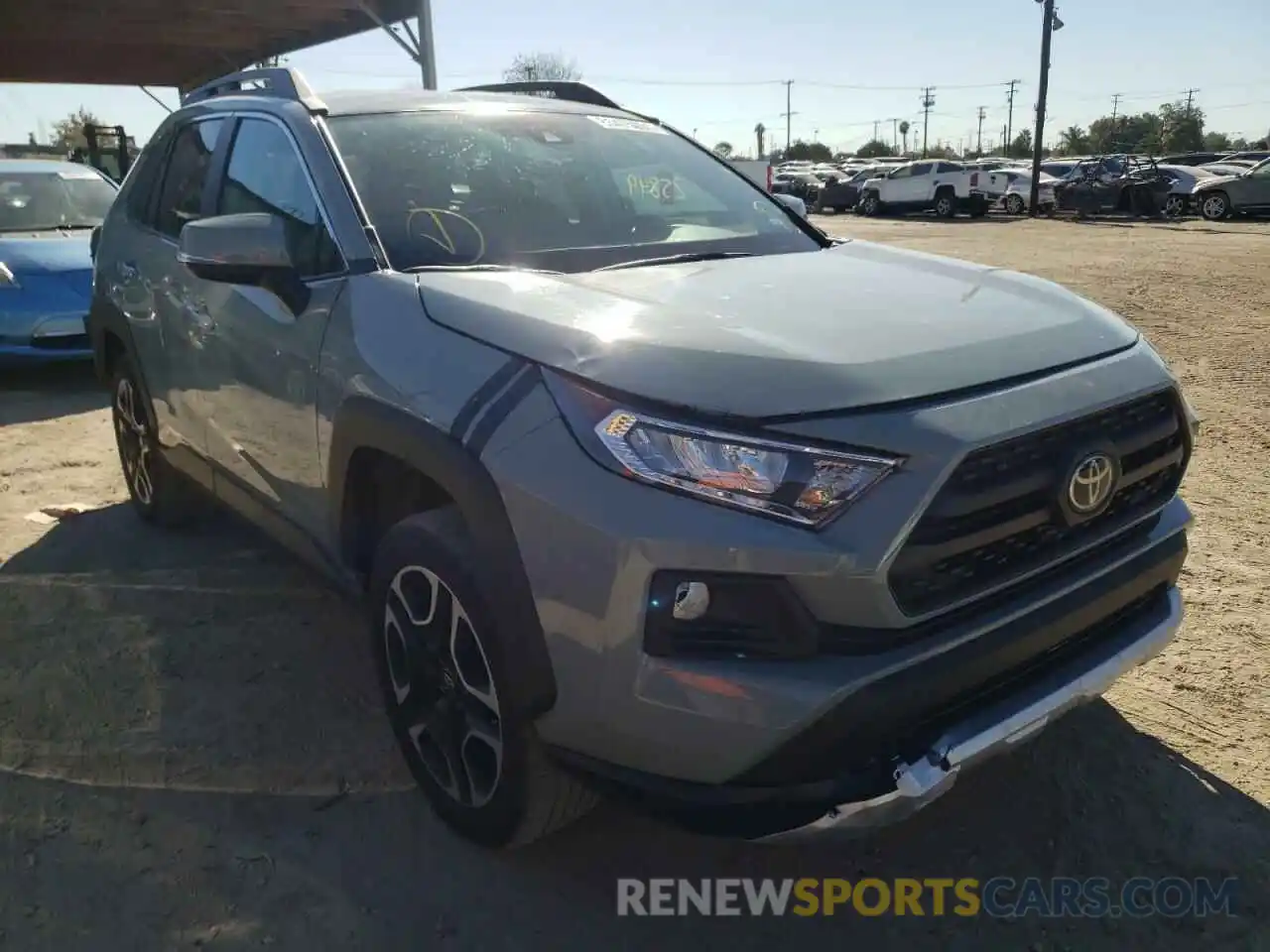 1 Photograph of a damaged car 2T3J1RFV6MW185276 TOYOTA RAV4 2021