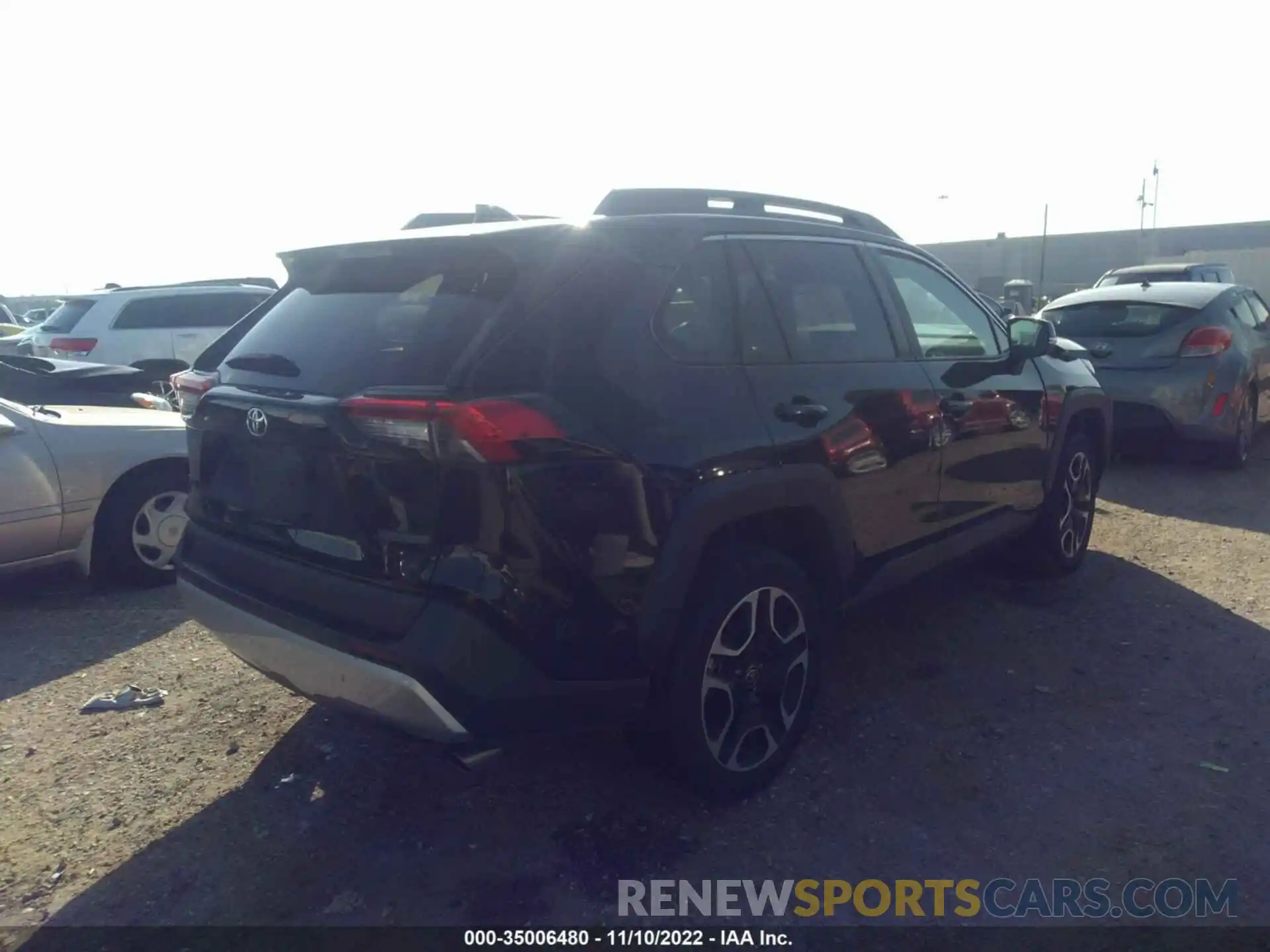 4 Photograph of a damaged car 2T3J1RFV7MW177736 TOYOTA RAV4 2021