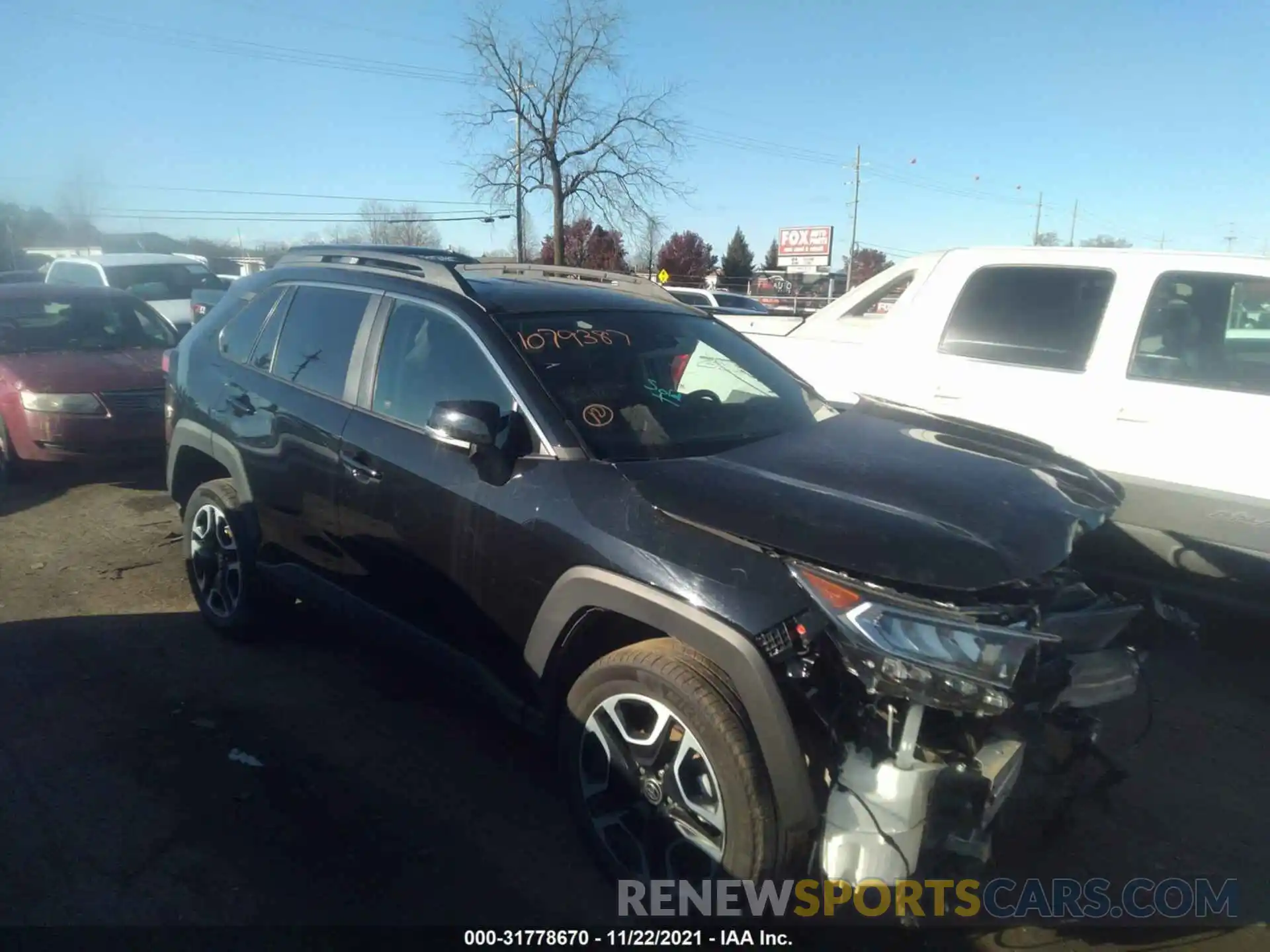 1 Photograph of a damaged car 2T3J1RFV7MW186887 TOYOTA RAV4 2021