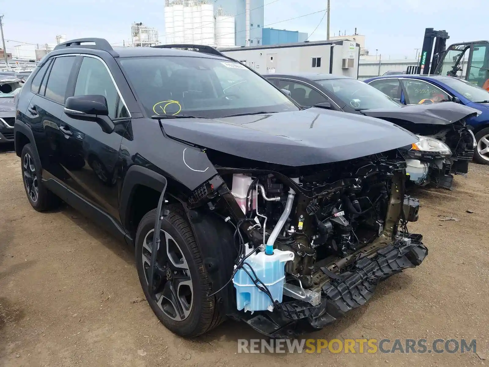 1 Photograph of a damaged car 2T3J1RFV7MW210086 TOYOTA RAV4 2021