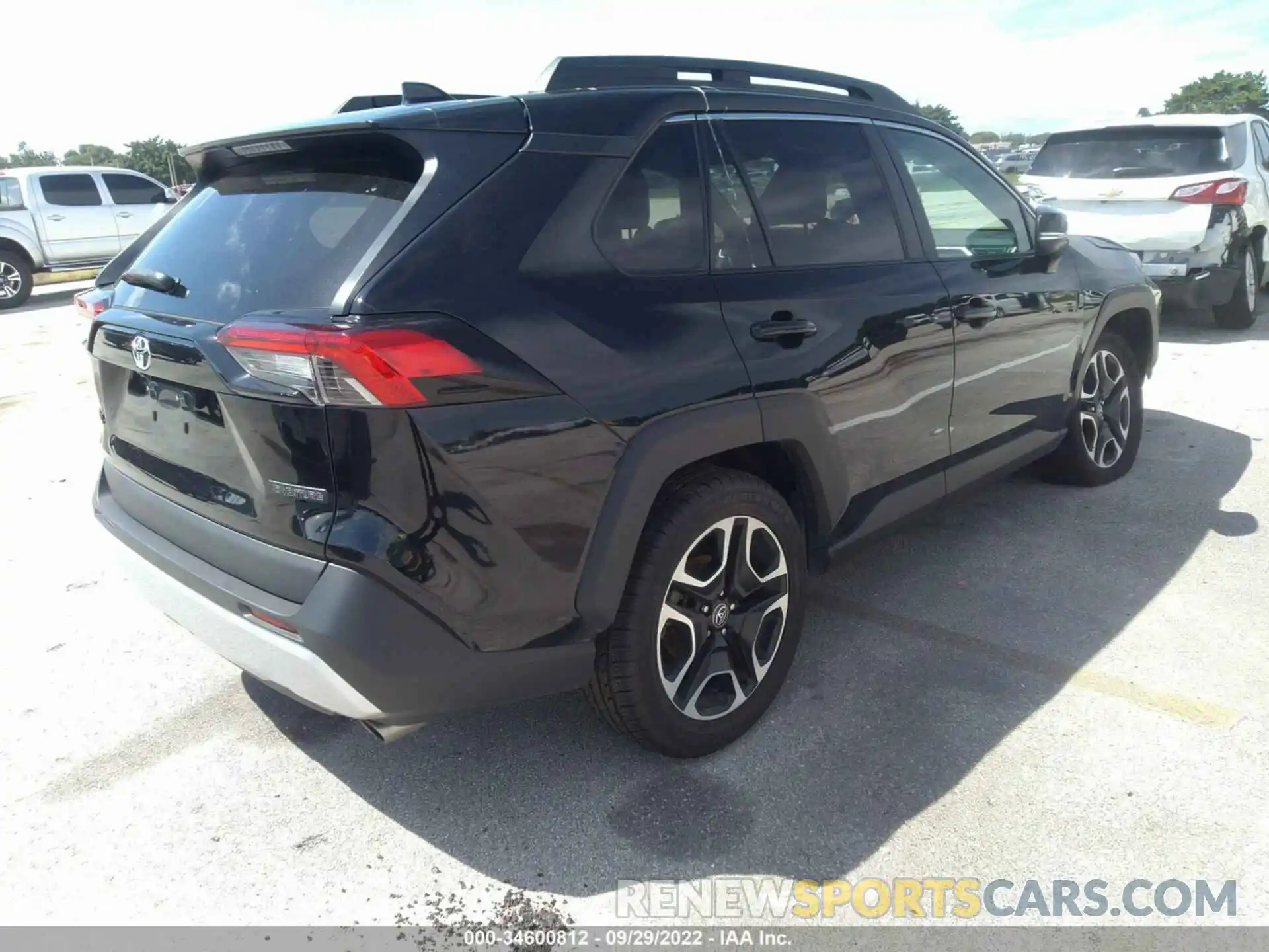 4 Photograph of a damaged car 2T3J1RFV8MW154191 TOYOTA RAV4 2021