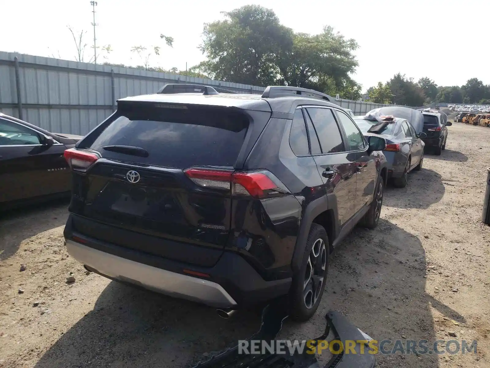 4 Photograph of a damaged car 2T3J1RFV9MW205889 TOYOTA RAV4 2021