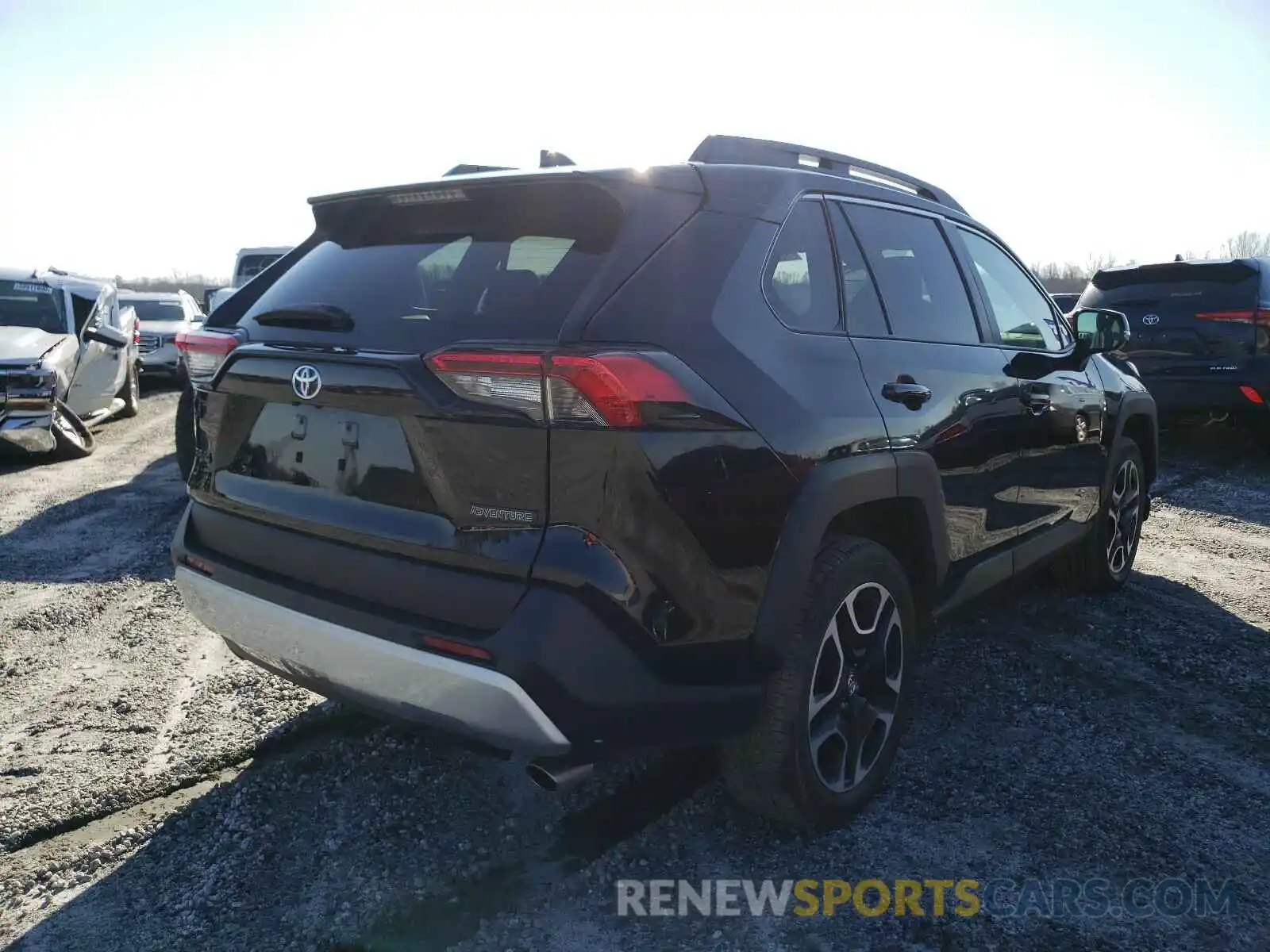 4 Photograph of a damaged car 2T3J1RFVXMW143371 TOYOTA RAV4 2021