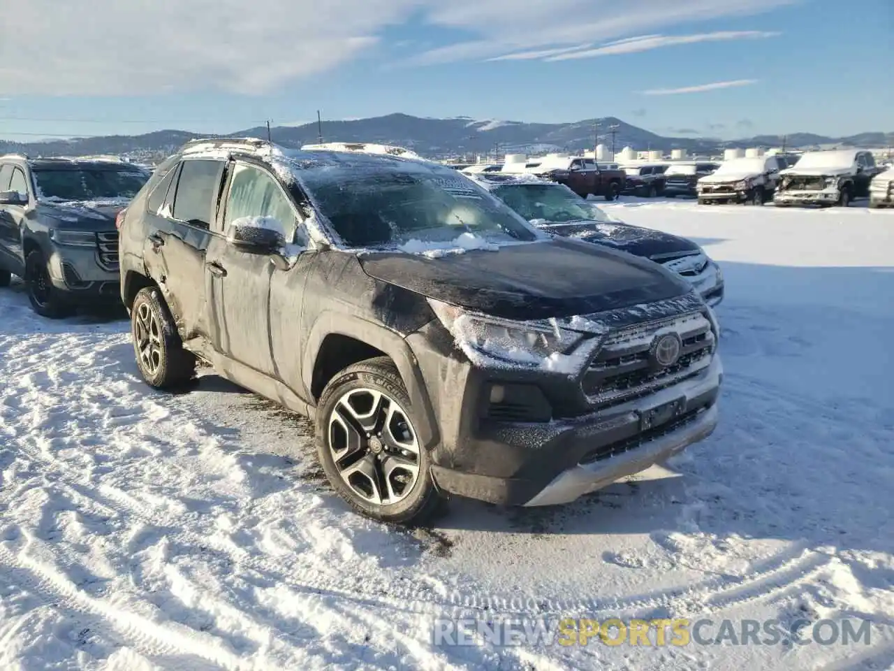 1 Photograph of a damaged car 2T3J1RFVXMW223124 TOYOTA RAV4 2021