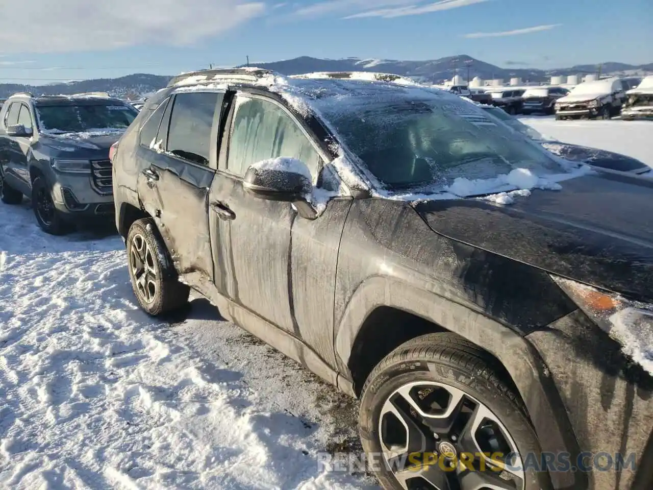 9 Photograph of a damaged car 2T3J1RFVXMW223124 TOYOTA RAV4 2021