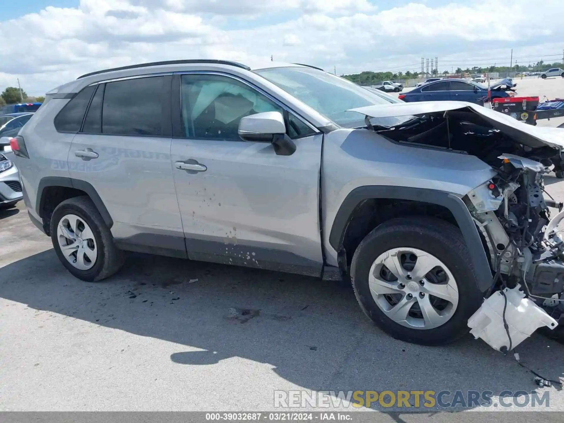 13 Photograph of a damaged car 2T3K1RFV0MC087124 TOYOTA RAV4 2021