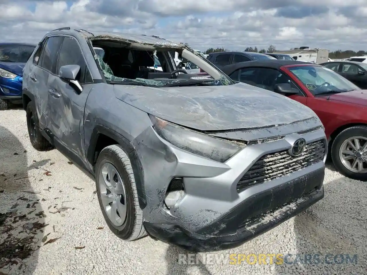 1 Photograph of a damaged car 2T3K1RFV1MC091537 TOYOTA RAV4 2021