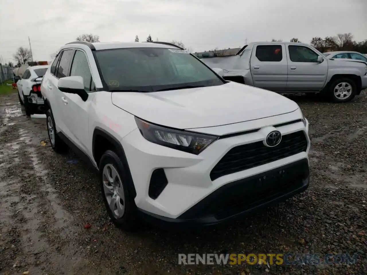 1 Photograph of a damaged car 2T3K1RFV1MC115304 TOYOTA RAV4 2021