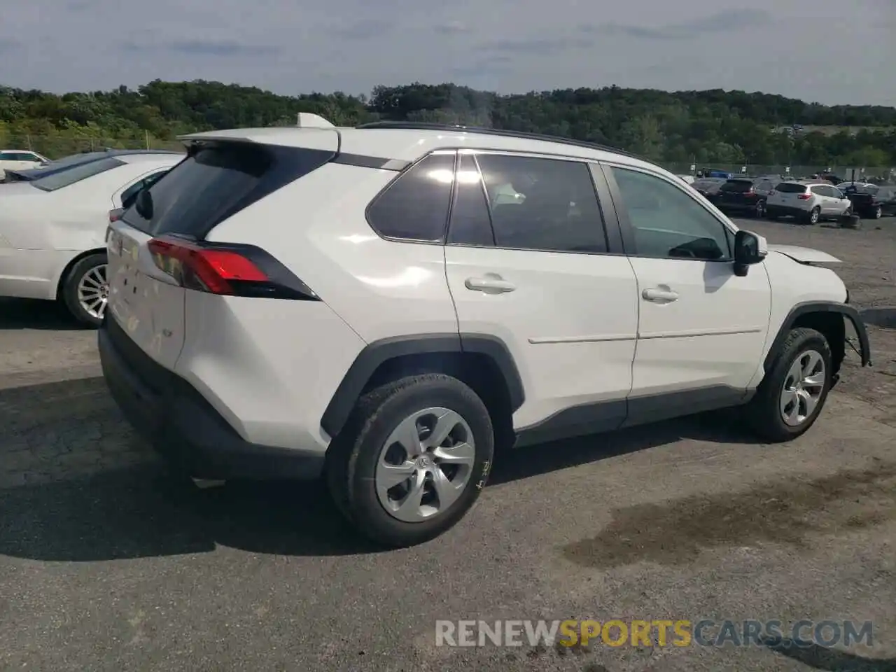 3 Photograph of a damaged car 2T3K1RFV1MC163420 TOYOTA RAV4 2021