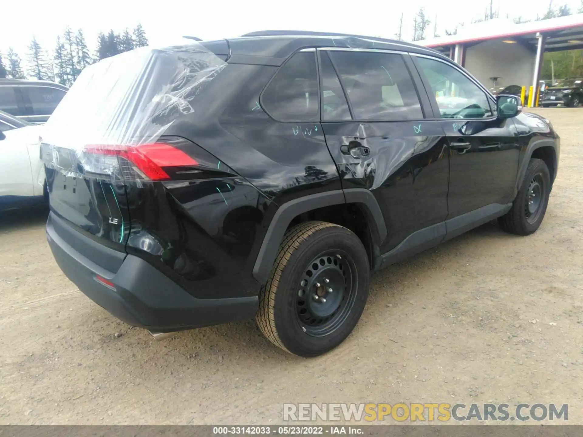 4 Photograph of a damaged car 2T3K1RFV1MW129914 TOYOTA RAV4 2021